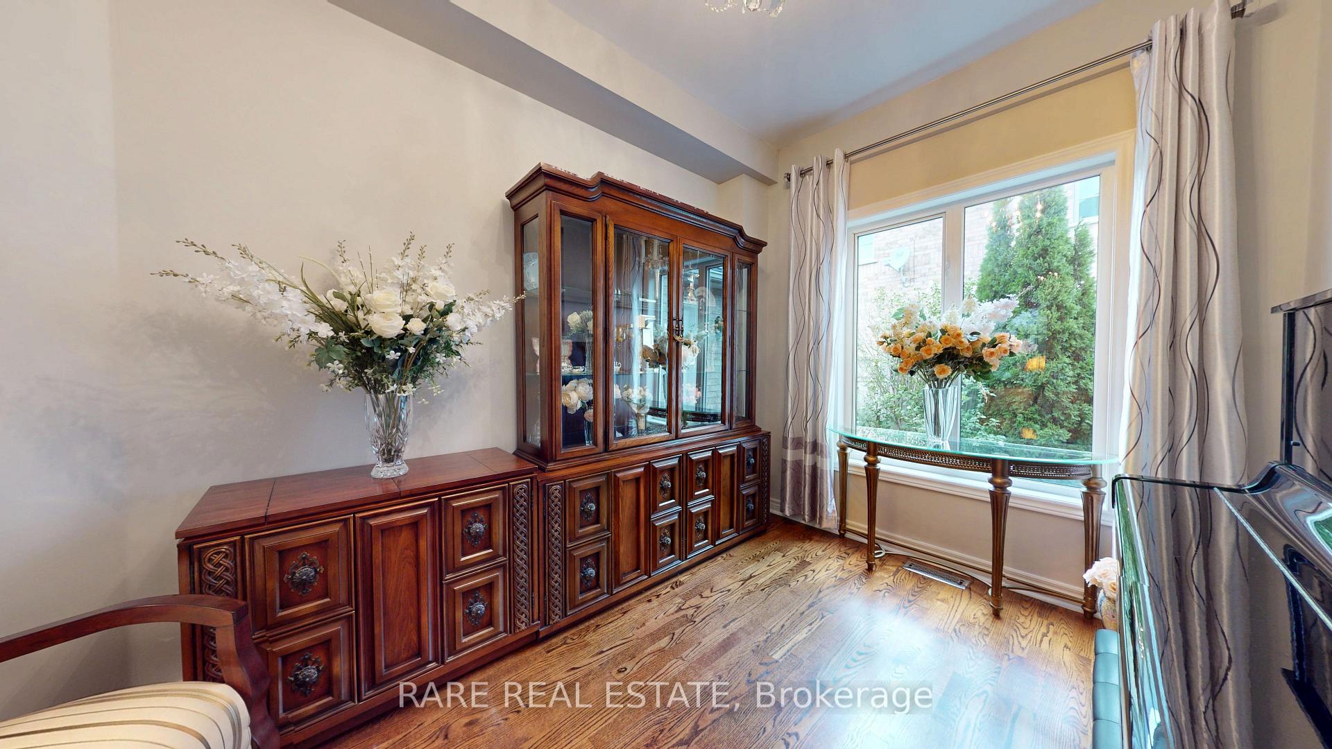 Photo 18 of 68 Kirkbride Crescent, Vaughan, Maple — HOMEH