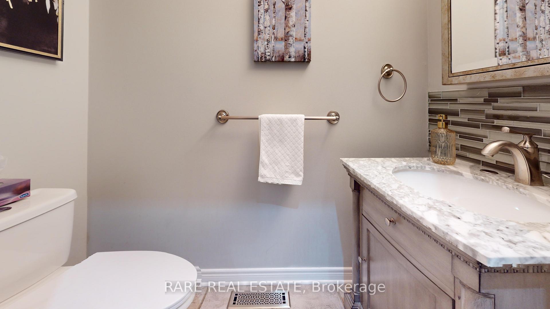 Photo 19 of 68 Kirkbride Crescent, Vaughan, Maple — HOMEH