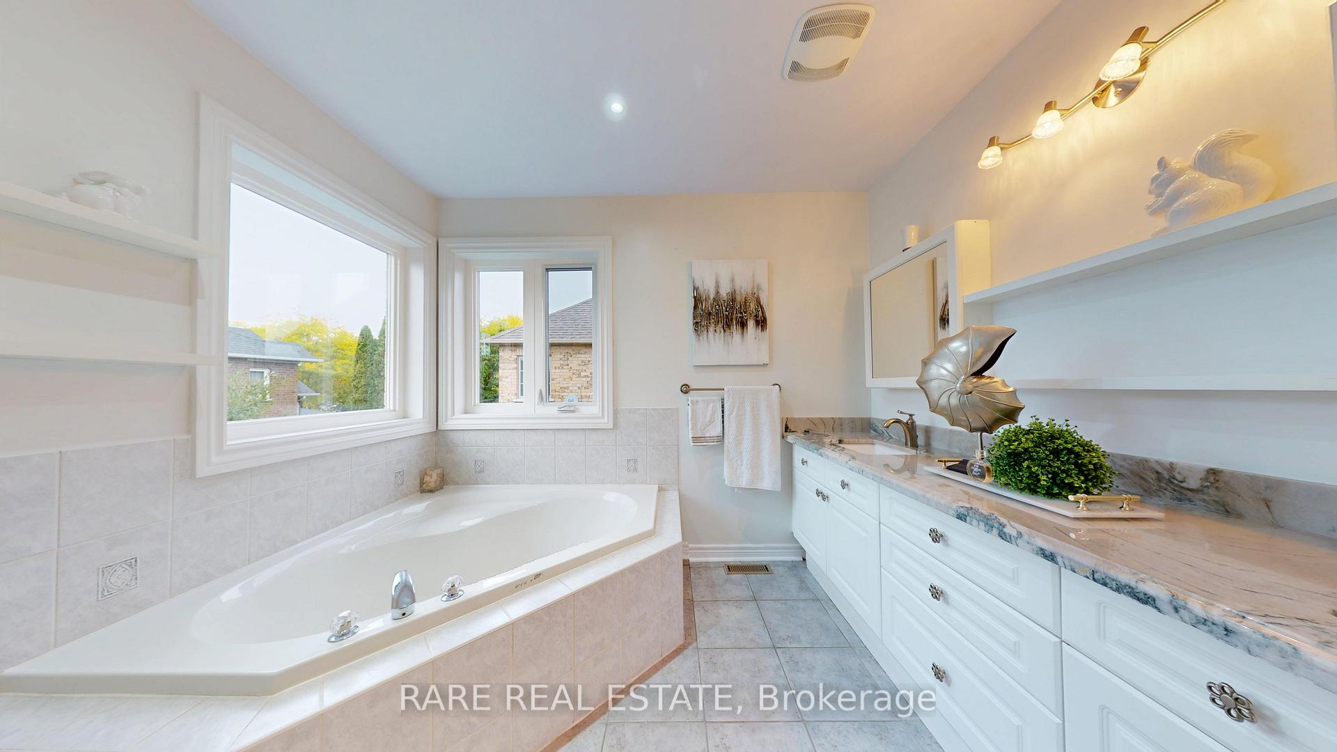 Photo 22 of 68 Kirkbride Crescent, Vaughan, Maple — HOMEH