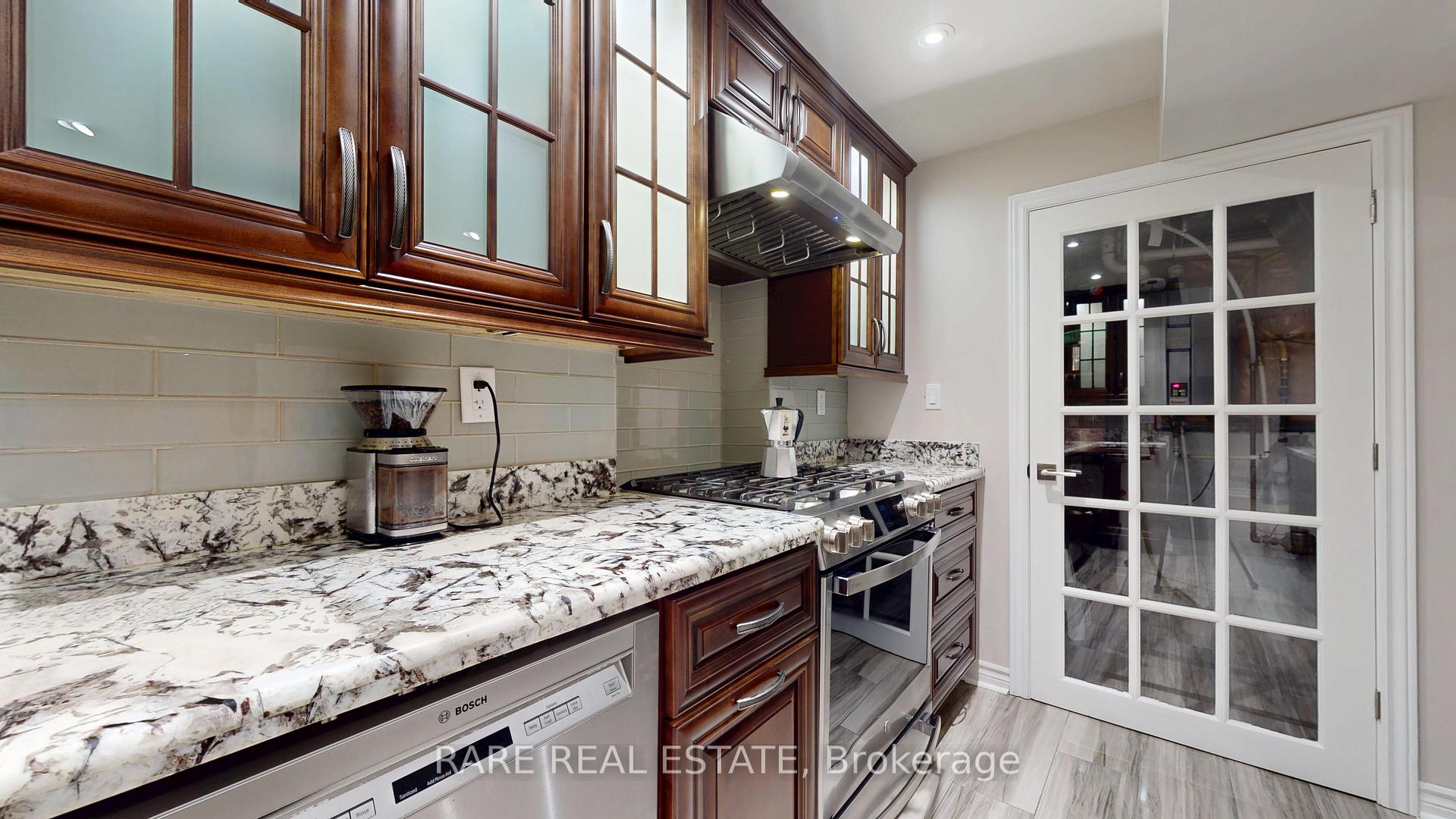 Photo 35 of 68 Kirkbride Crescent, Vaughan, Maple — HOMEH