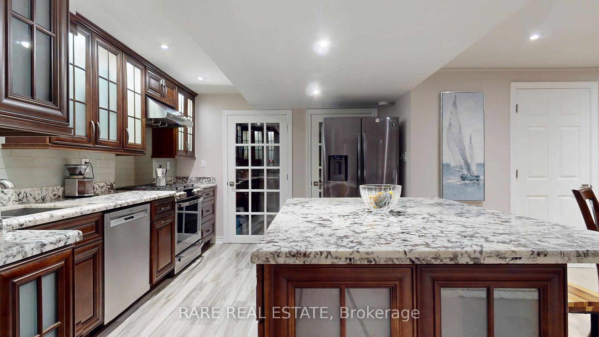 Photo 37 of 68 Kirkbride Crescent, Vaughan, Maple — HOMEH