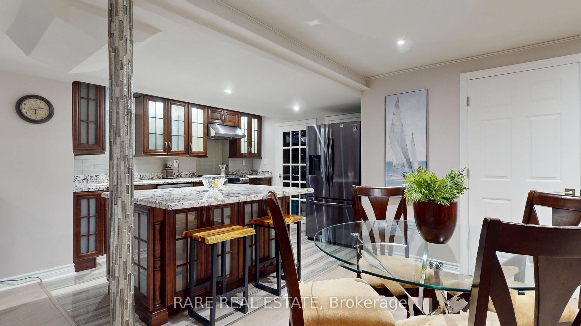 Photo 38 of 68 Kirkbride Crescent, Vaughan, Maple — HOMEH