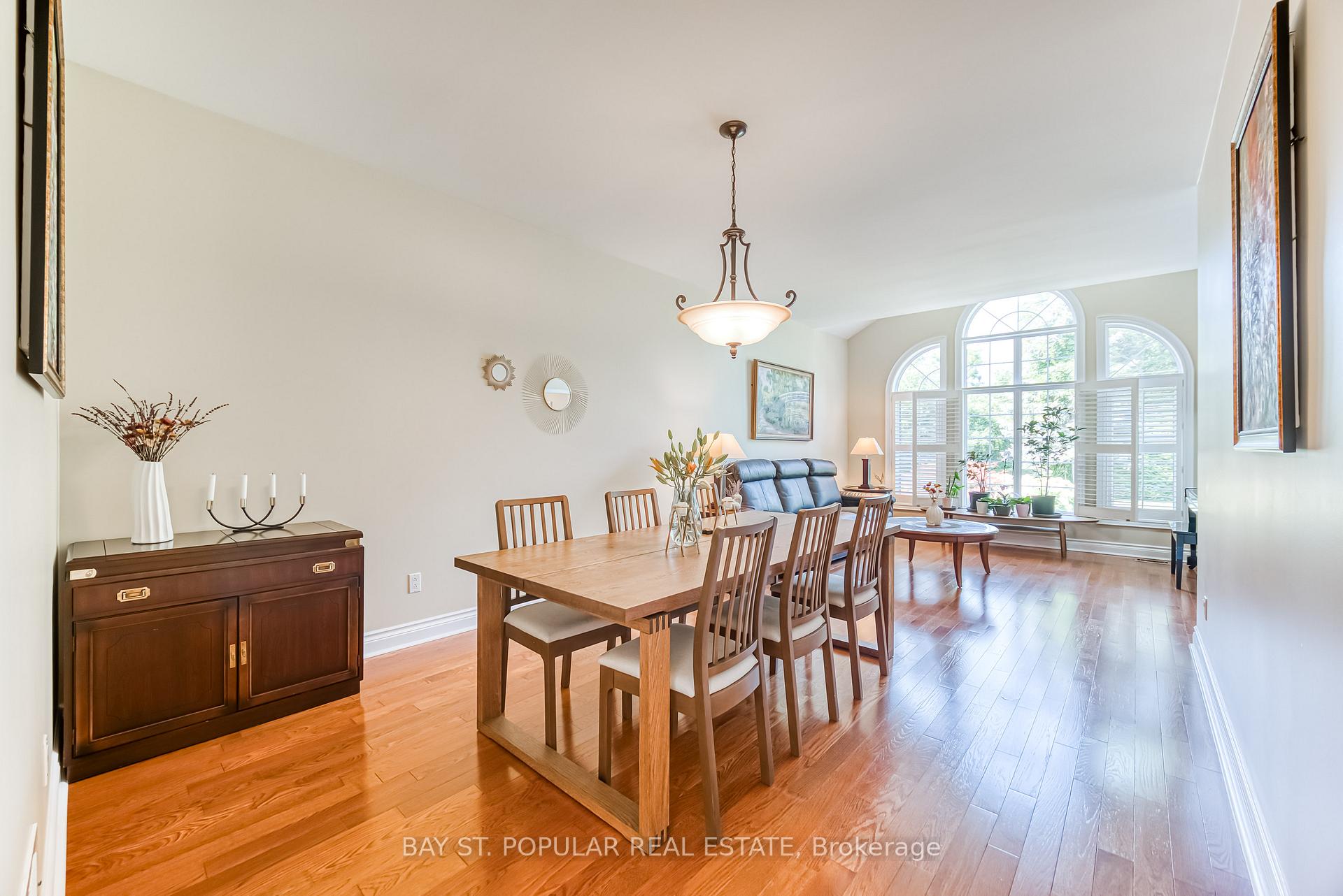 Photo 9 of 1 Hilldale Road, Aurora, Aurora Heights — HOMEH