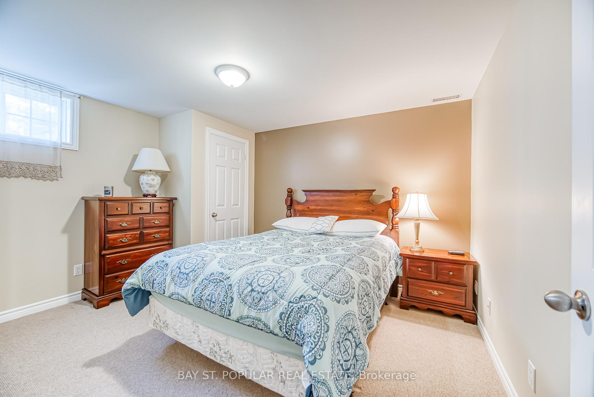 Photo 28 of 1 Hilldale Road, Aurora, Aurora Heights — HOMEH