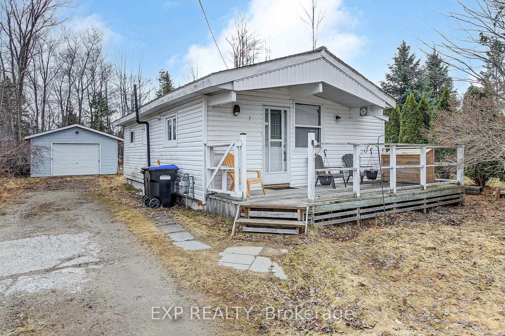 Photo 3 of 7 60th Street S, Wasaga Beach — HOMEH
