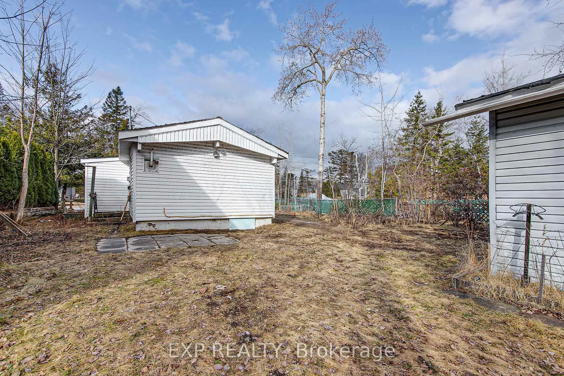 Photo 15 of 7 60th Street S, Wasaga Beach — HOMEH