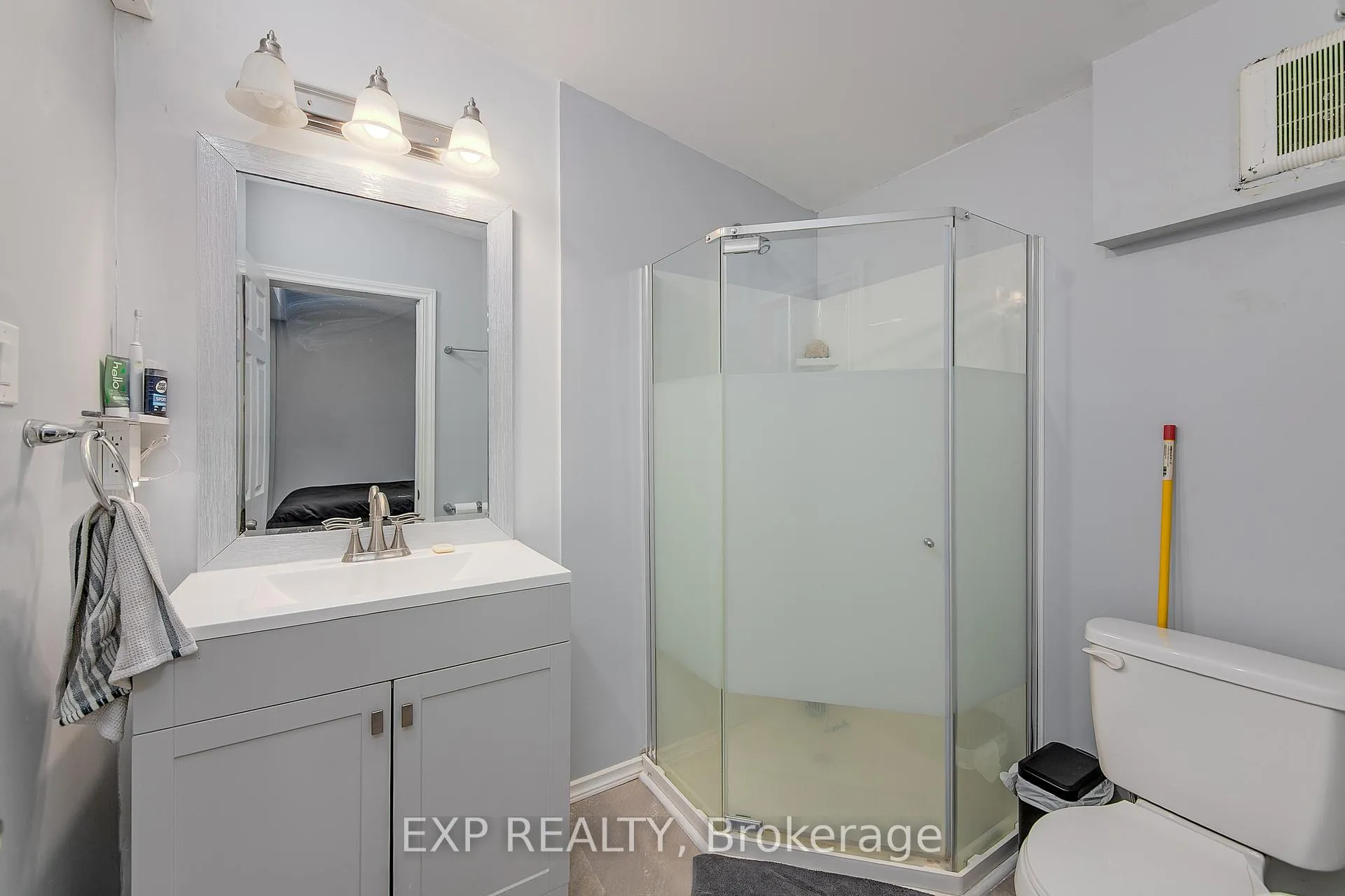 Photo 31 of 7 60th Street S, Wasaga Beach — HOMEH