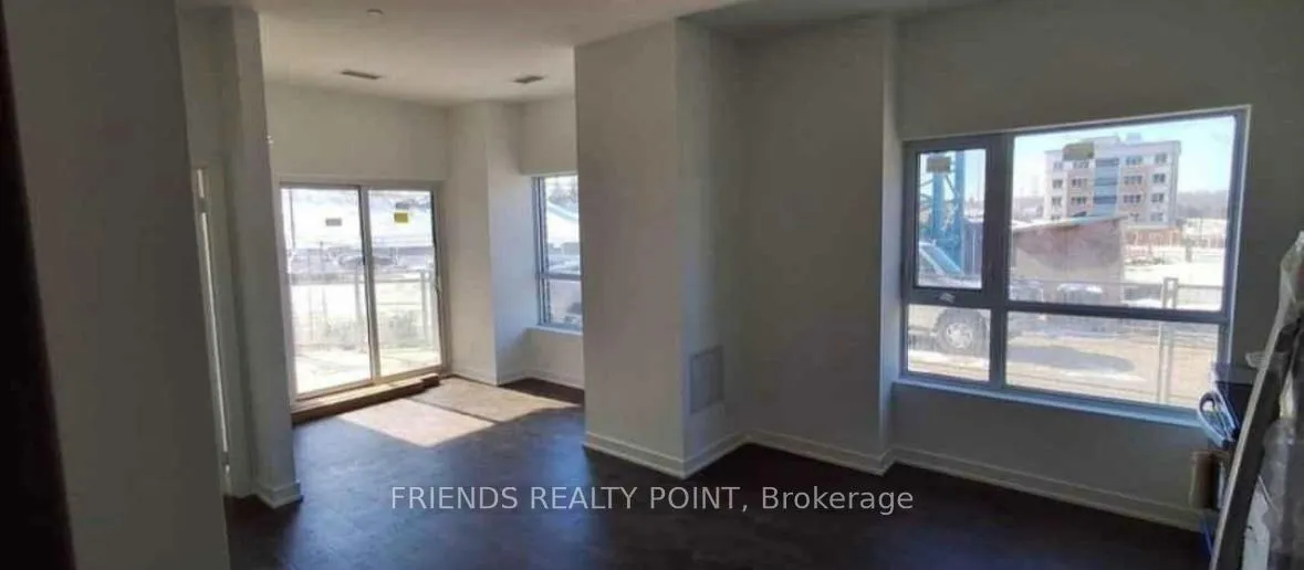 Photo 5 of Unit 101, 56 Lakeside Terrace, Barrie, Little Lake — HOMEH