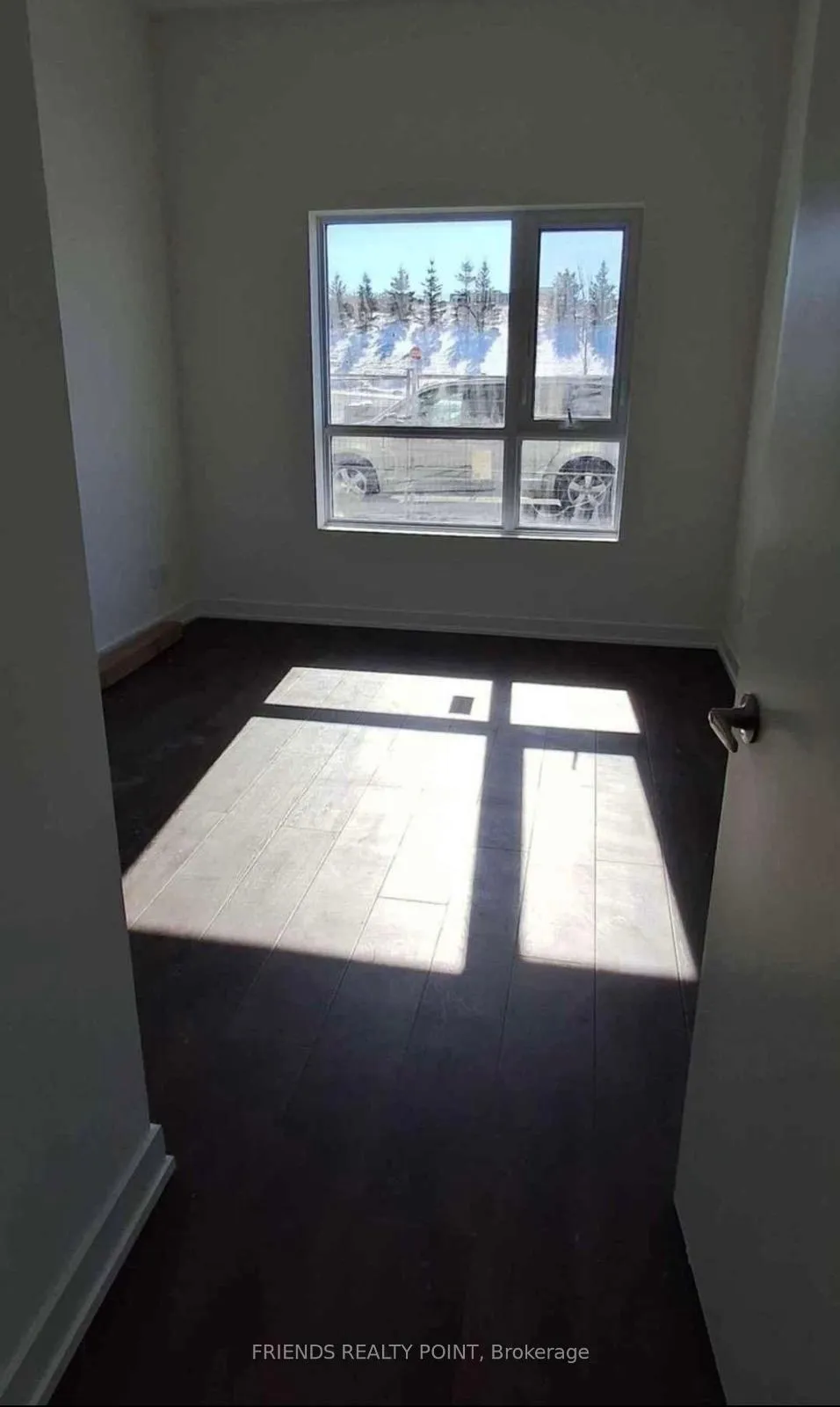 Photo 7 of Unit 101, 56 Lakeside Terrace, Barrie, Little Lake — HOMEH
