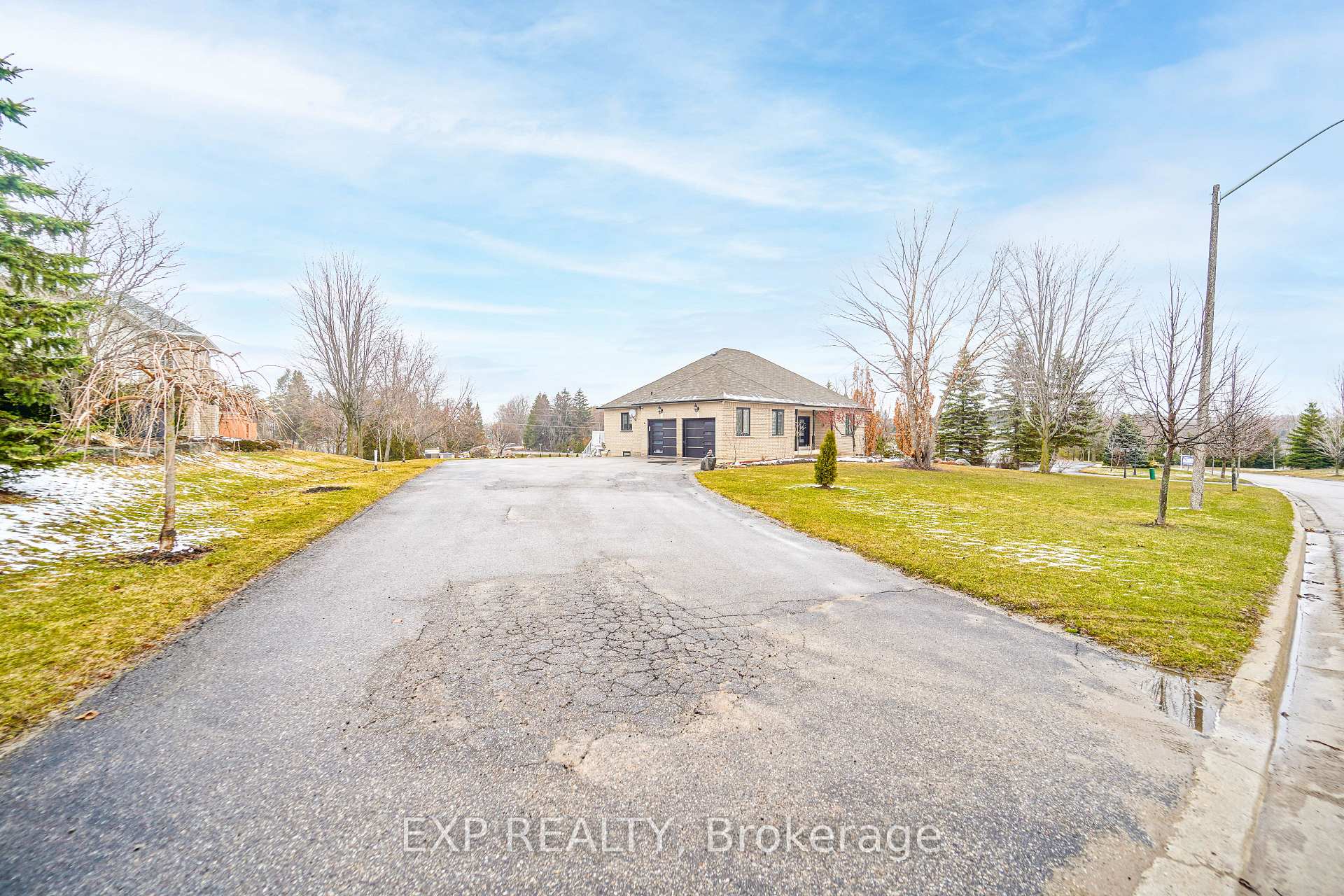 Front of 4 Deer Ridge Road