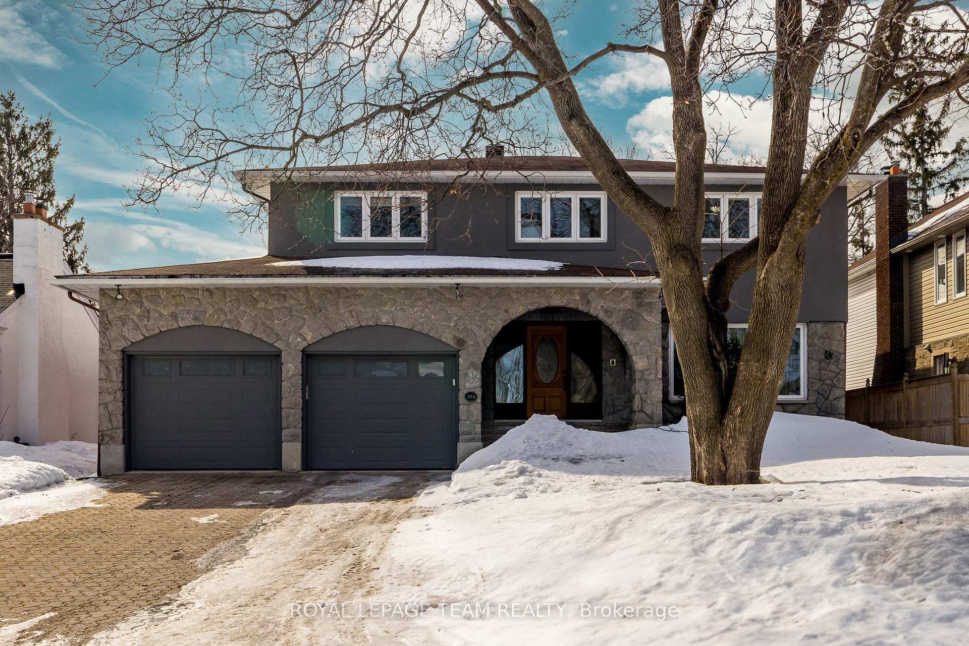 Photo 1 of 304 Mountbatten Avenue, Ottawa, Alta Vista/Faircrest Heights — HOMEH