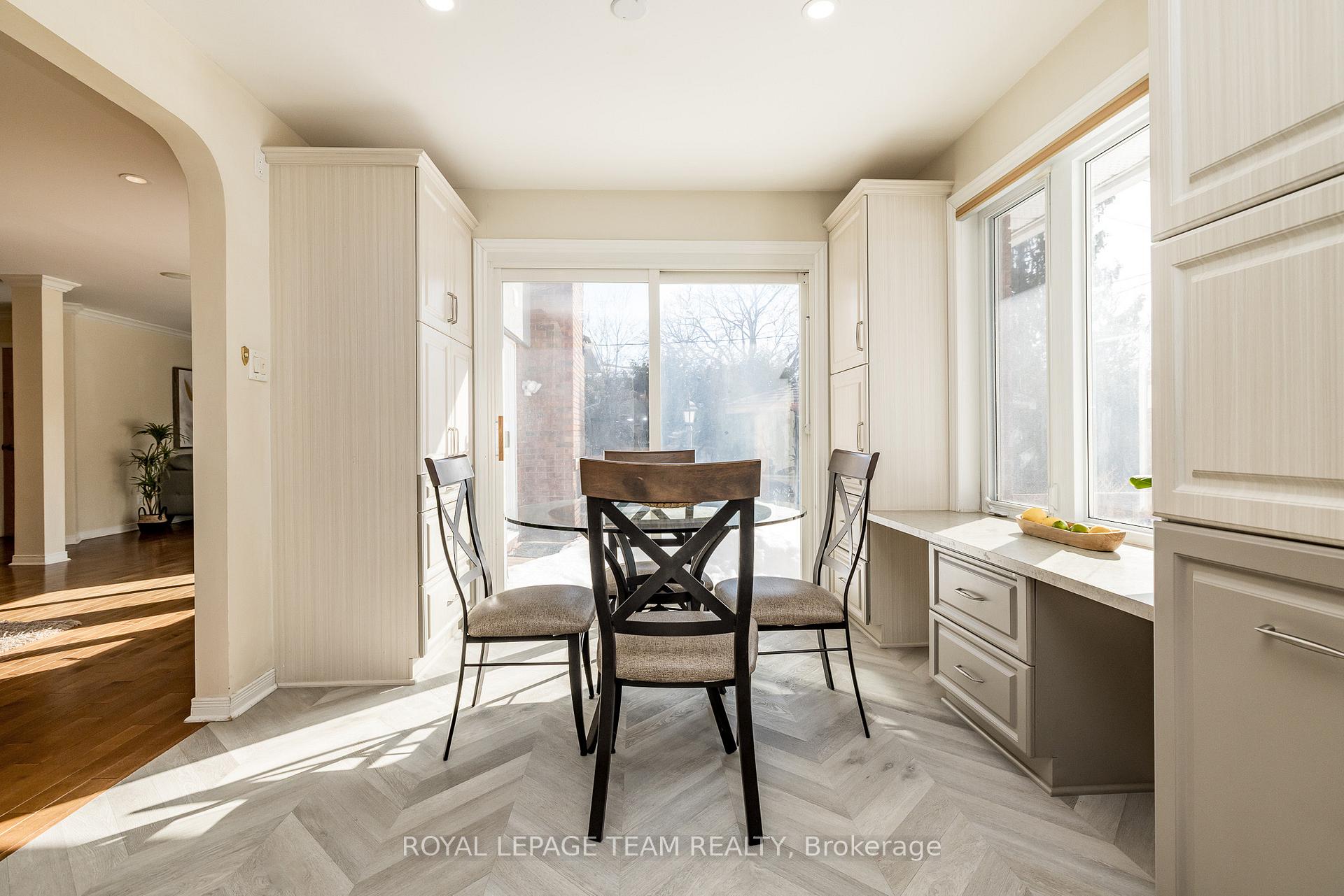 Photo 10 of 304 Mountbatten Avenue, Ottawa, Alta Vista/Faircrest Heights — HOMEH