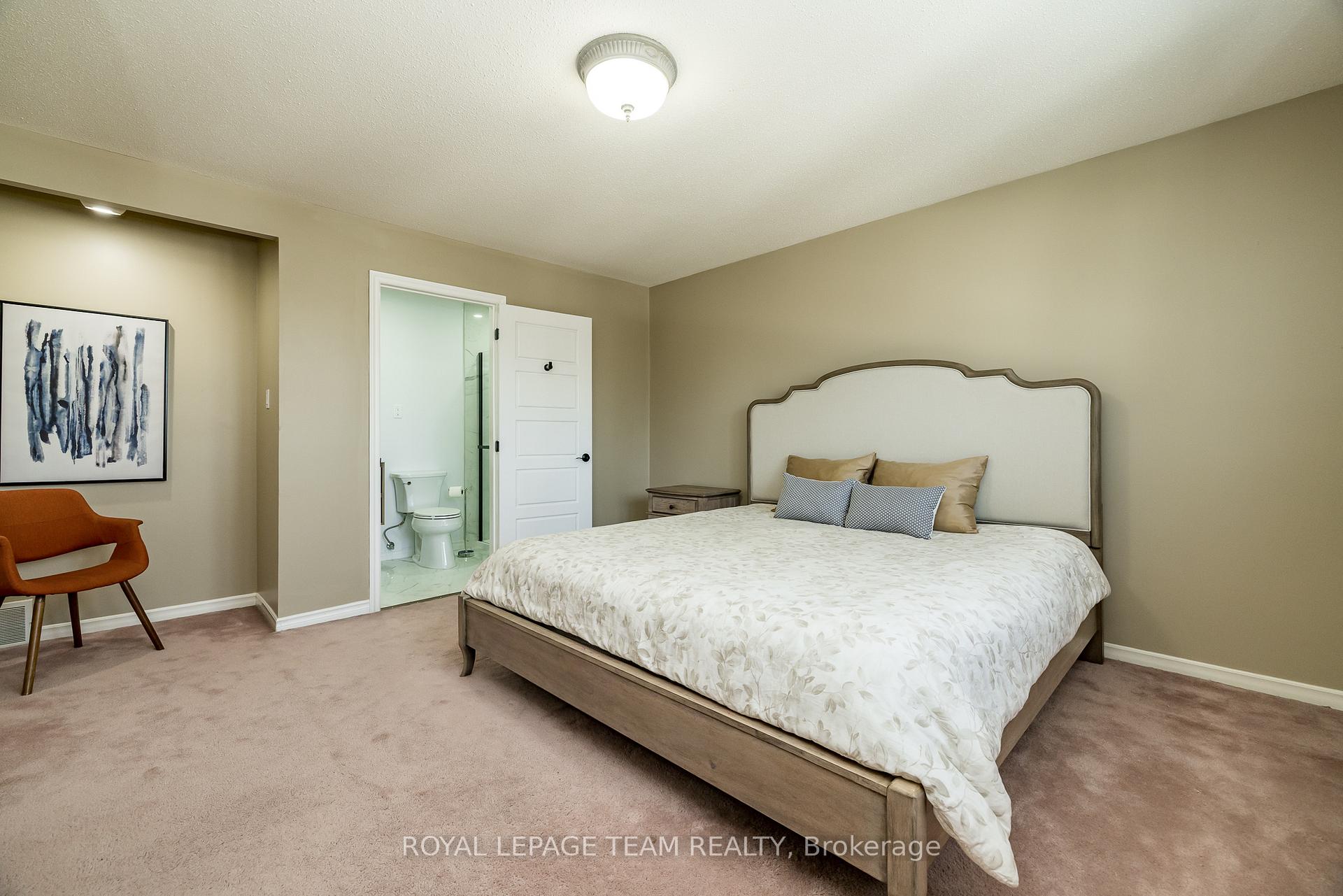 Photo 31 of 304 Mountbatten Avenue, Ottawa, Alta Vista/Faircrest Heights — HOMEH