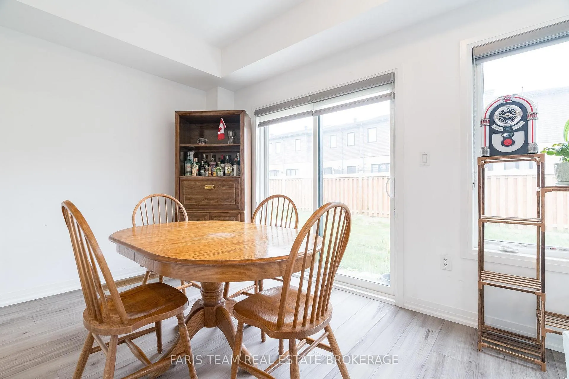 Photo 13 of 97 Gateland Drive, Barrie, Painswick South — HOMEH