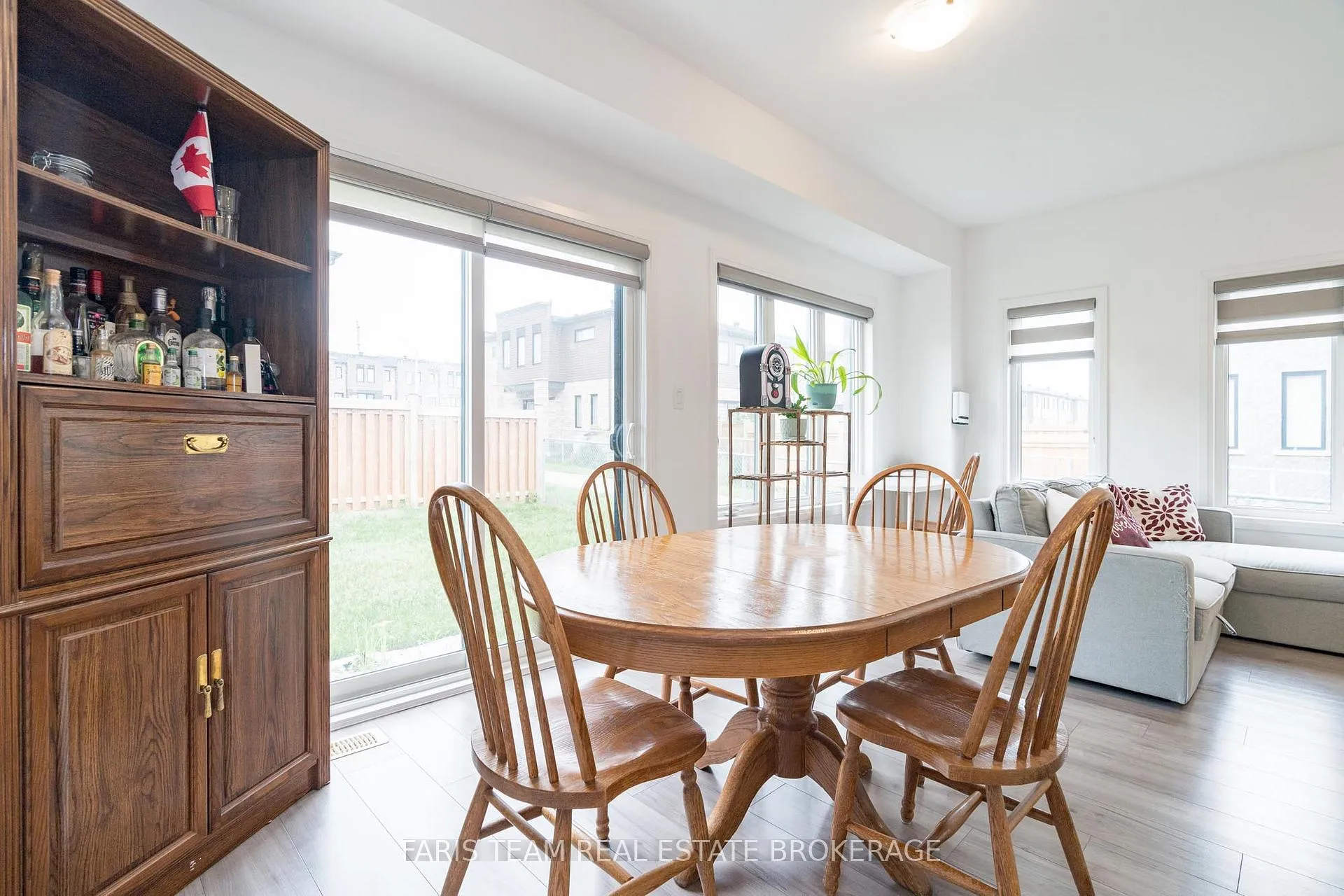 Photo 14 of 97 Gateland Drive, Barrie, Painswick South — HOMEH