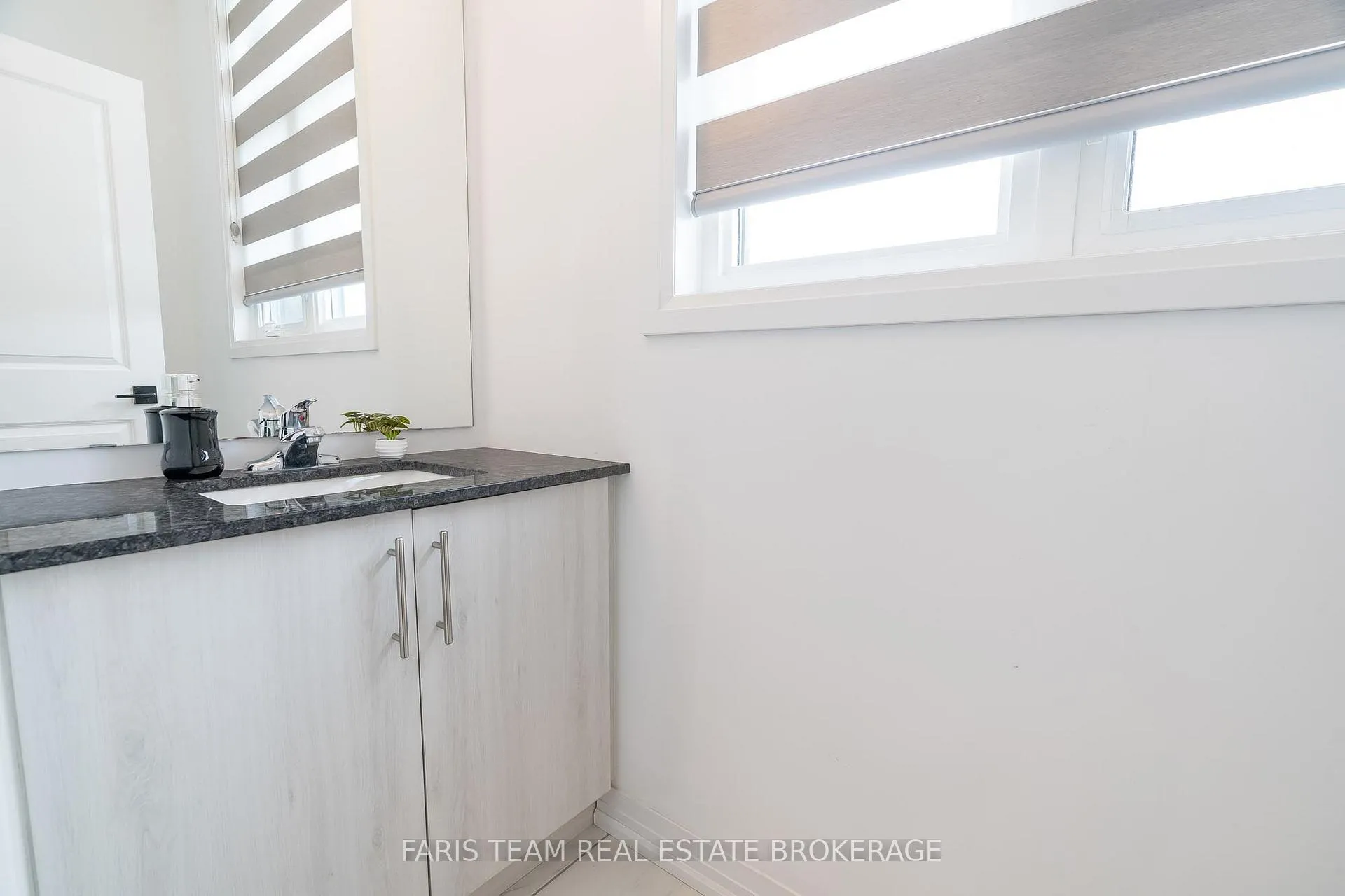 Photo 17 of 97 Gateland Drive, Barrie, Painswick South — HOMEH