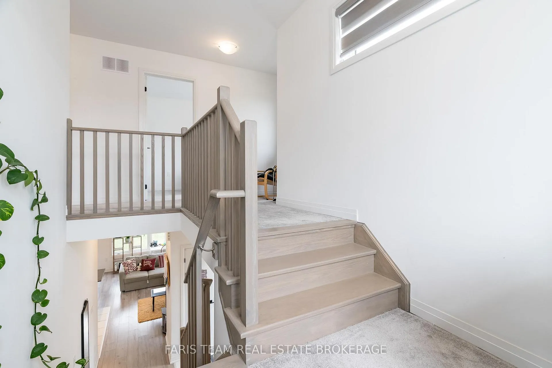 Photo 18 of 97 Gateland Drive, Barrie, Painswick South — HOMEH