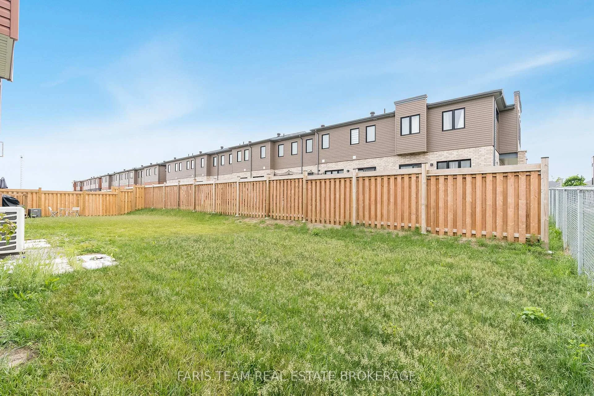 Photo 27 of 97 Gateland Drive, Barrie, Painswick South — HOMEH