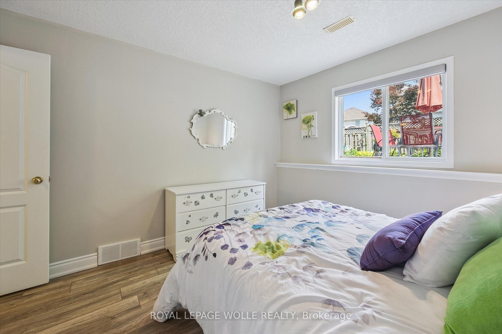 Photo 26 of 576 Windjammer Way, Waterloo — HOMEH