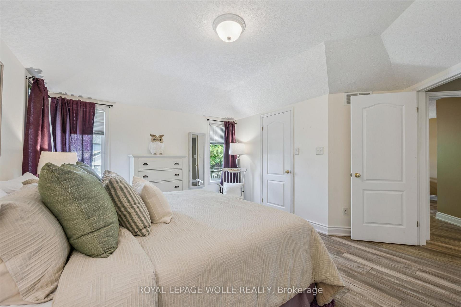 Photo 30 of 576 Windjammer Way, Waterloo — HOMEH