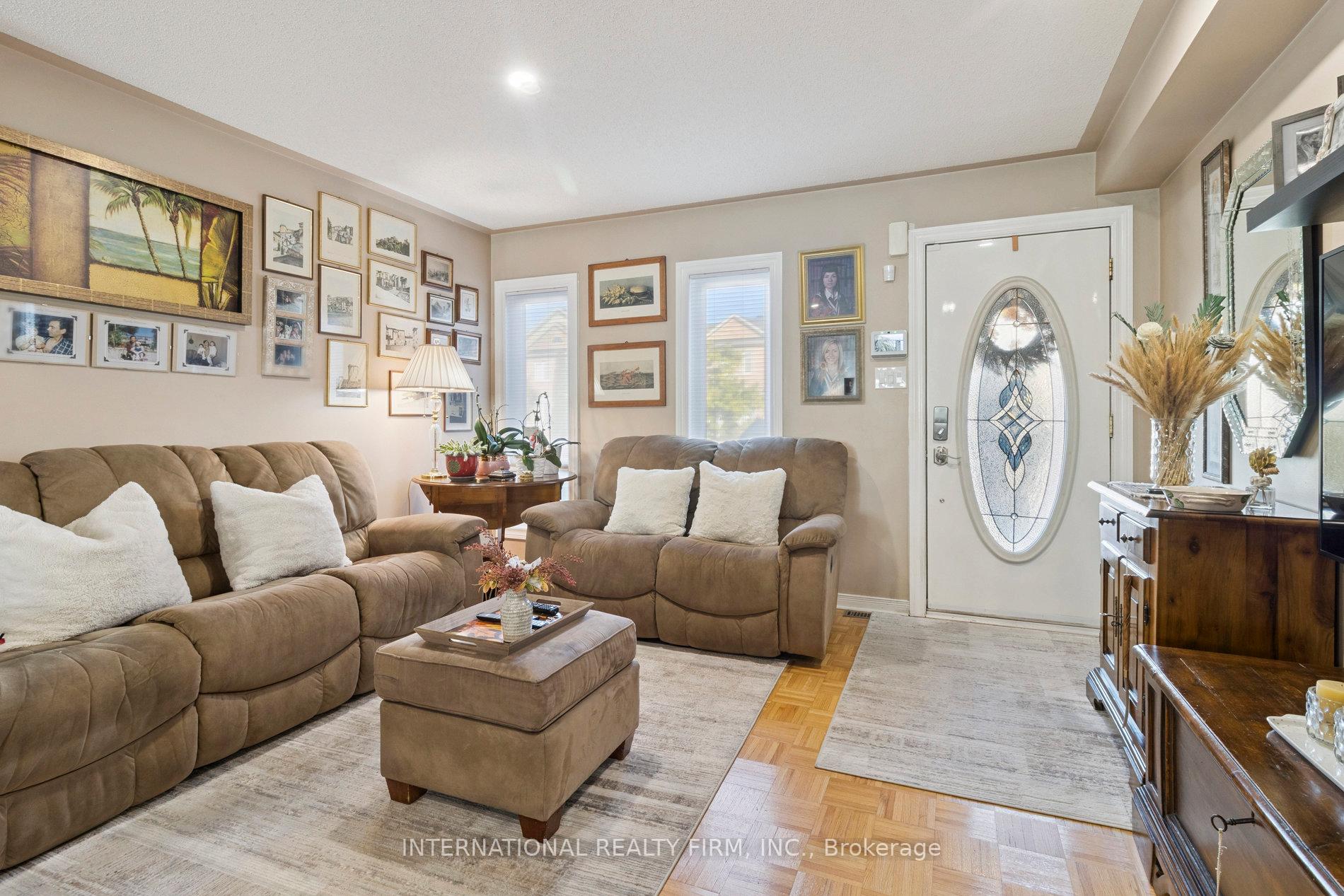 Photo 6 of 76 Timberwolf Crescent, Vaughan, Vellore Village — HOMEH