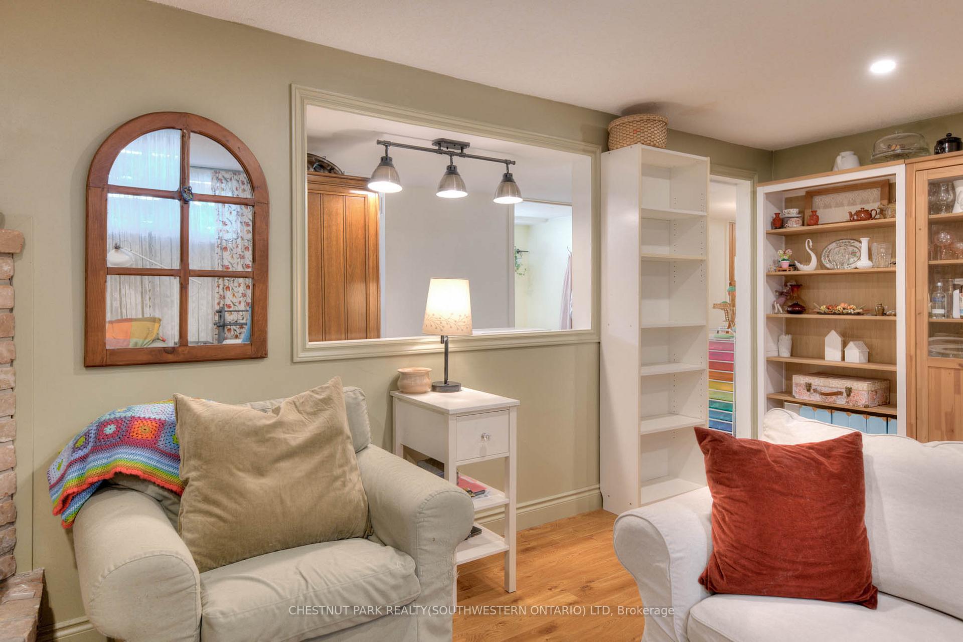 Photo 42 of 515 Twin Oaks Crescent, Waterloo — HOMEH