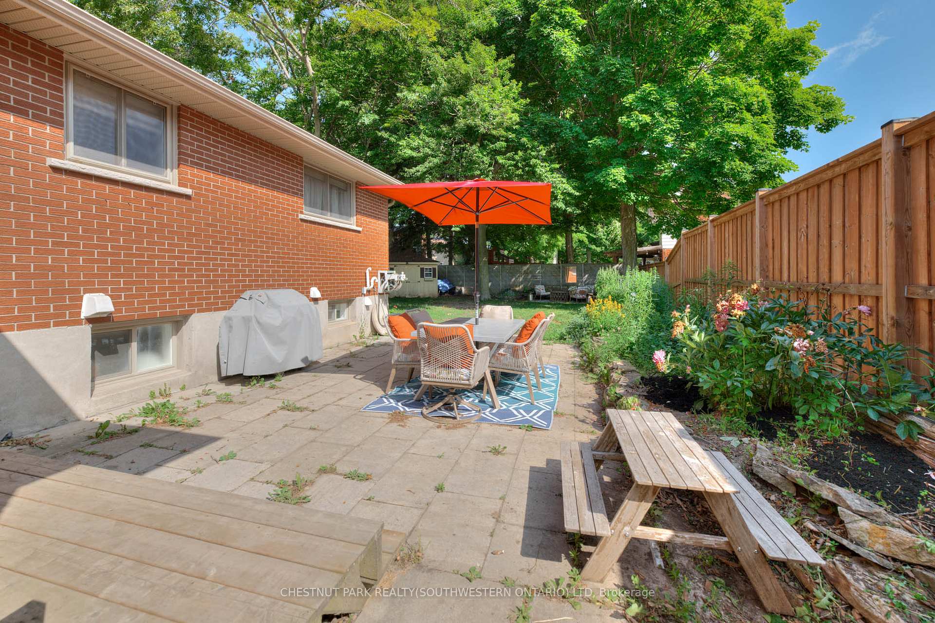 Photo 43 of 515 Twin Oaks Crescent, Waterloo — HOMEH