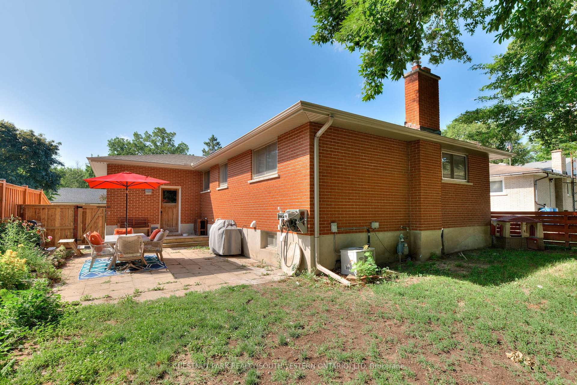 Photo 45 of 515 Twin Oaks Crescent, Waterloo — HOMEH