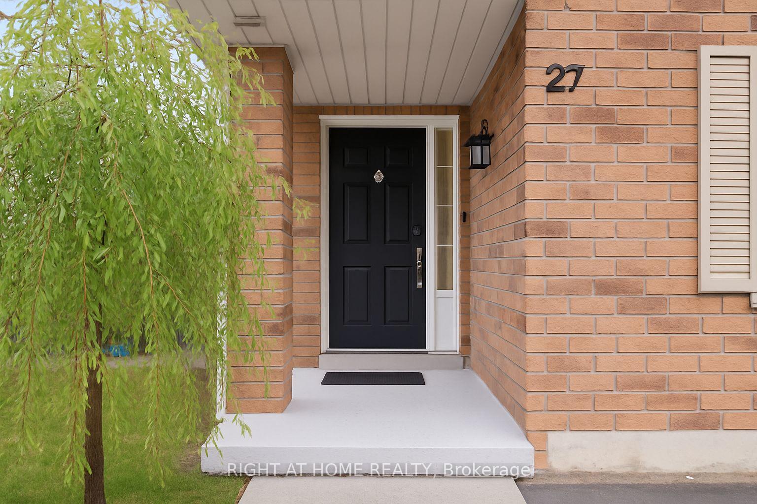 Photo 2 of 27 Hawtin Lane, Aurora, Aurora Grove — HOMEH