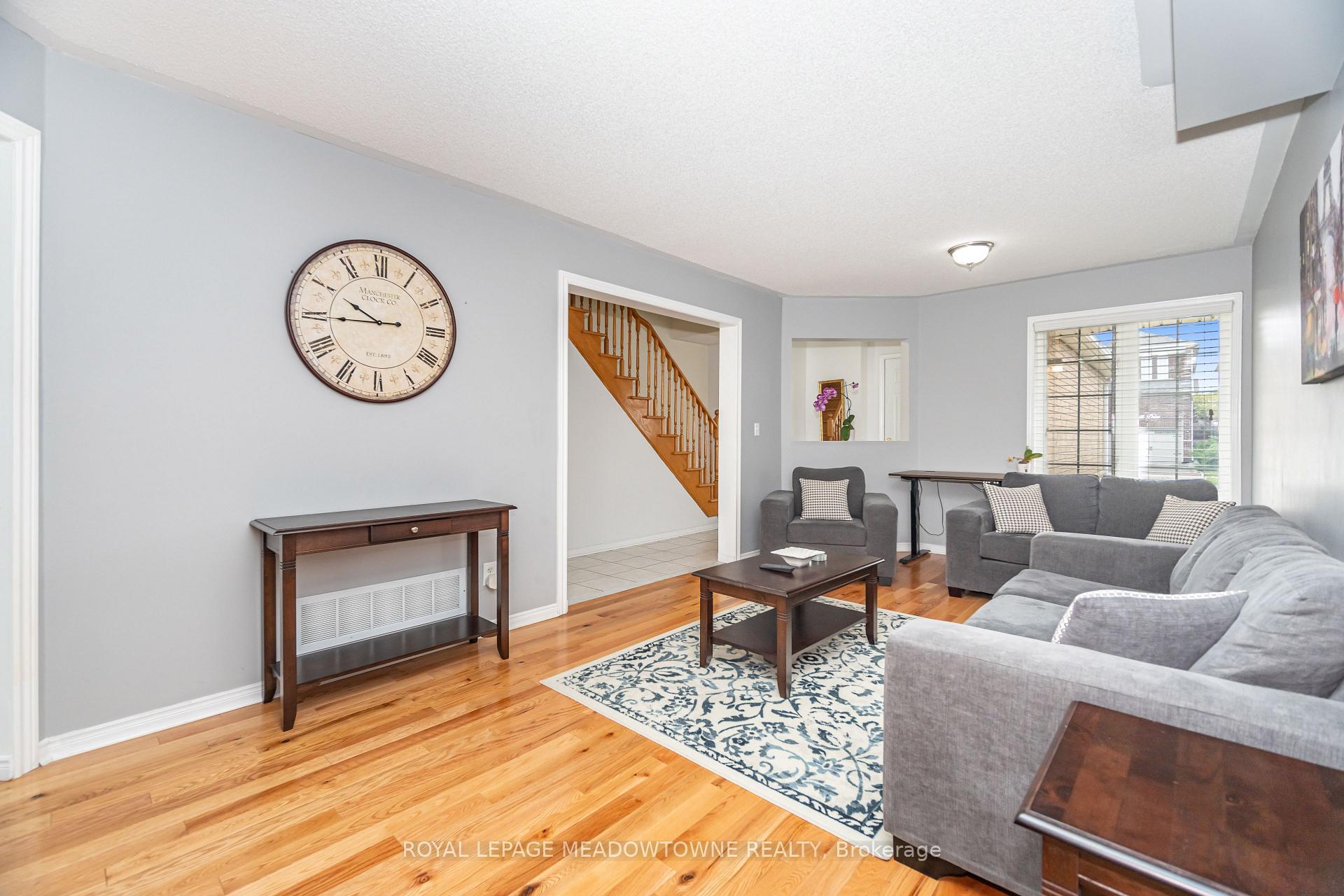 Photo 11 of 28 Condotti Drive, Vaughan, West Woodbridge — HOMEH