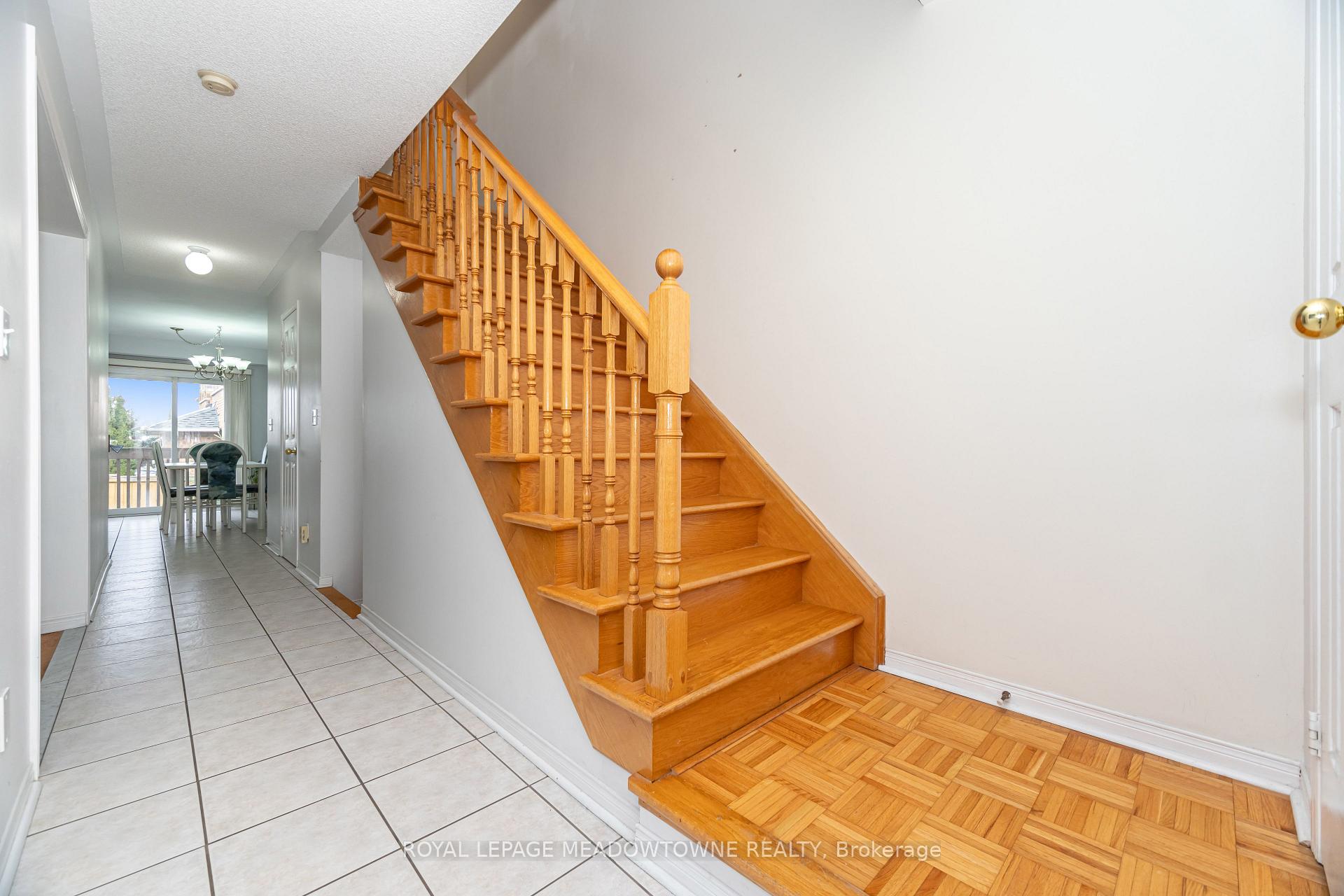 Photo 22 of 28 Condotti Drive, Vaughan, West Woodbridge — HOMEH