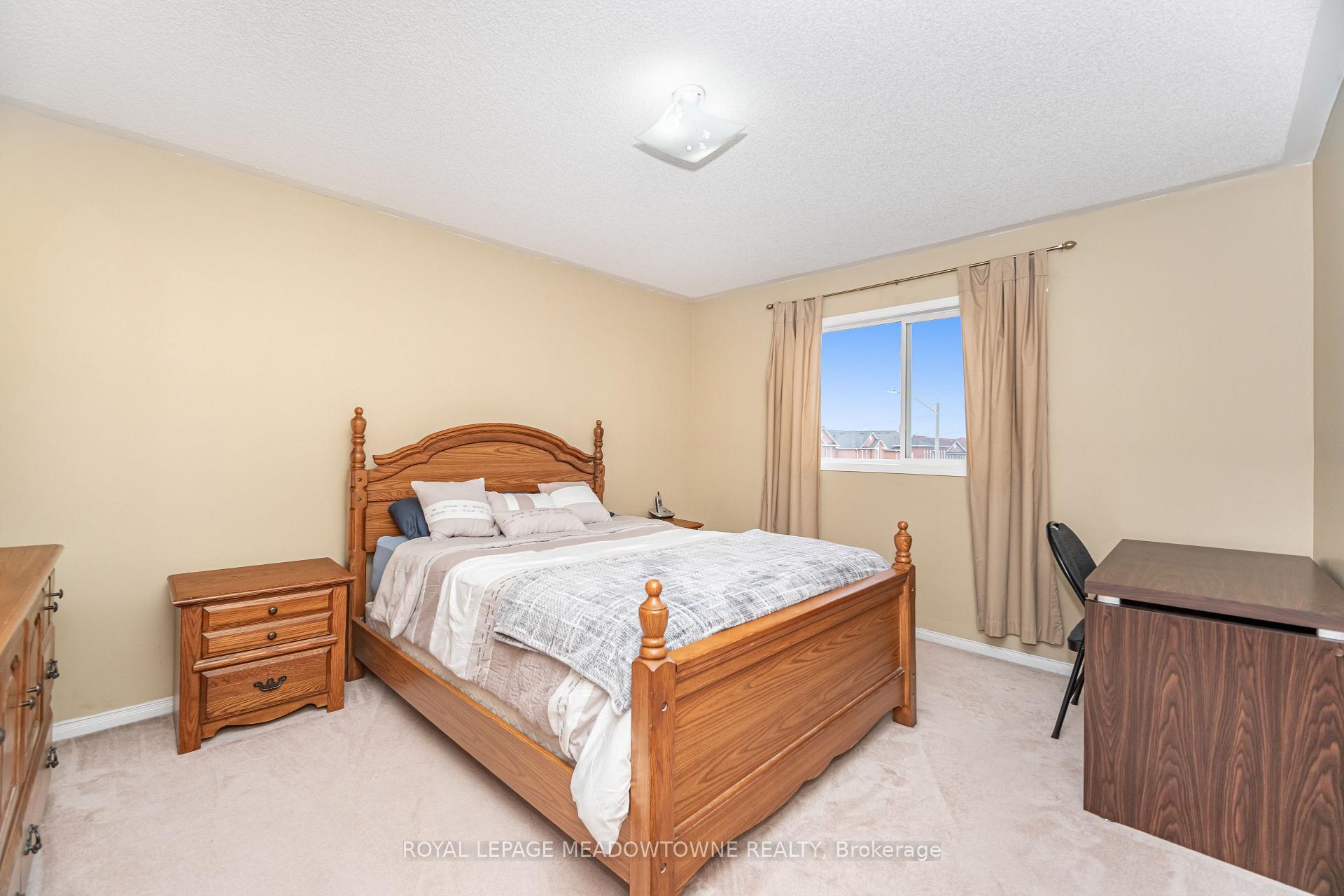 Photo 23 of 28 Condotti Drive, Vaughan, West Woodbridge — HOMEH