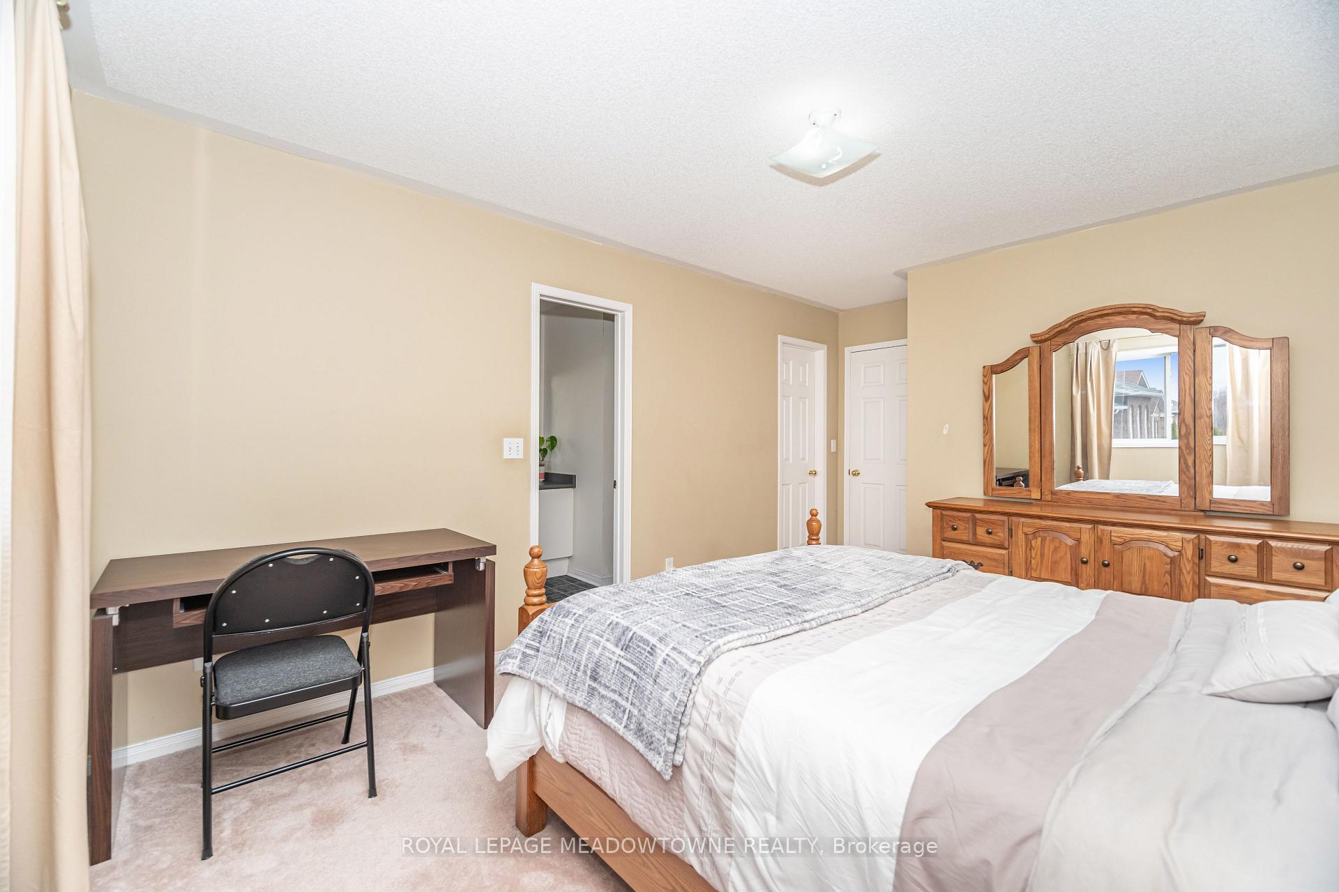 Photo 24 of 28 Condotti Drive, Vaughan, West Woodbridge — HOMEH