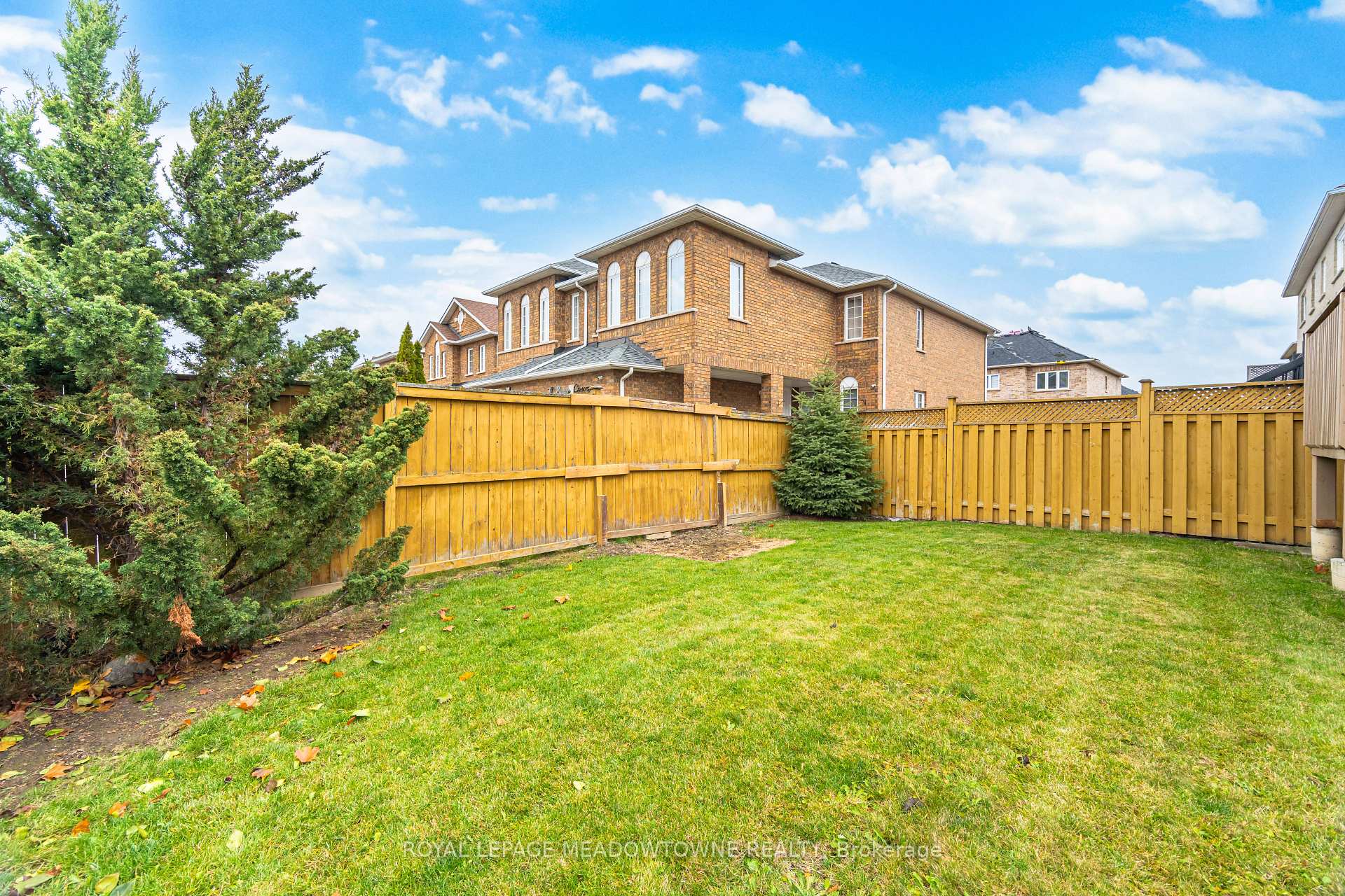 Photo 35 of 28 Condotti Drive, Vaughan, West Woodbridge — HOMEH