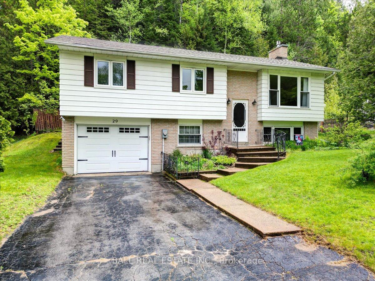 Photo 1 of 29 Forest Hill Road, Bancroft, Bancroft Ward — HOMEH