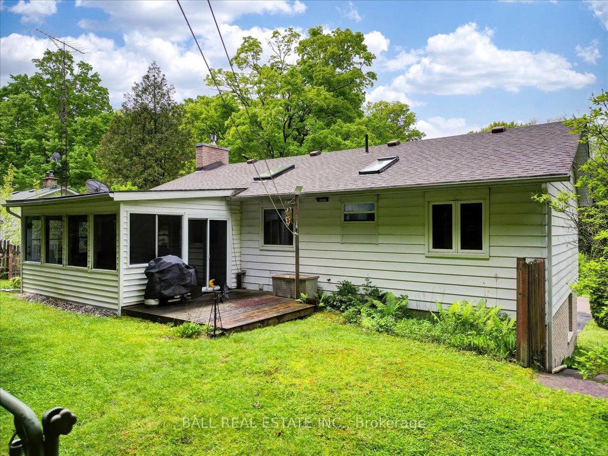 Photo 2 of 29 Forest Hill Road, Bancroft, Bancroft Ward — HOMEH
