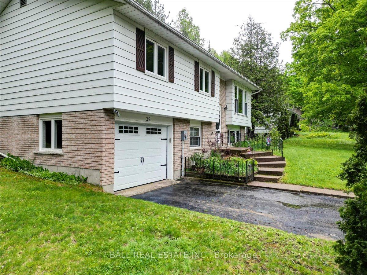 Photo 5 of 29 Forest Hill Road, Bancroft, Bancroft Ward — HOMEH