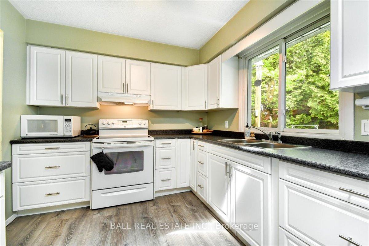 Photo 10 of 29 Forest Hill Road, Bancroft, Bancroft Ward — HOMEH