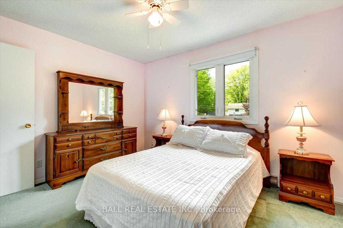 Photo 19 of 29 Forest Hill Road, Bancroft, Bancroft Ward — HOMEH