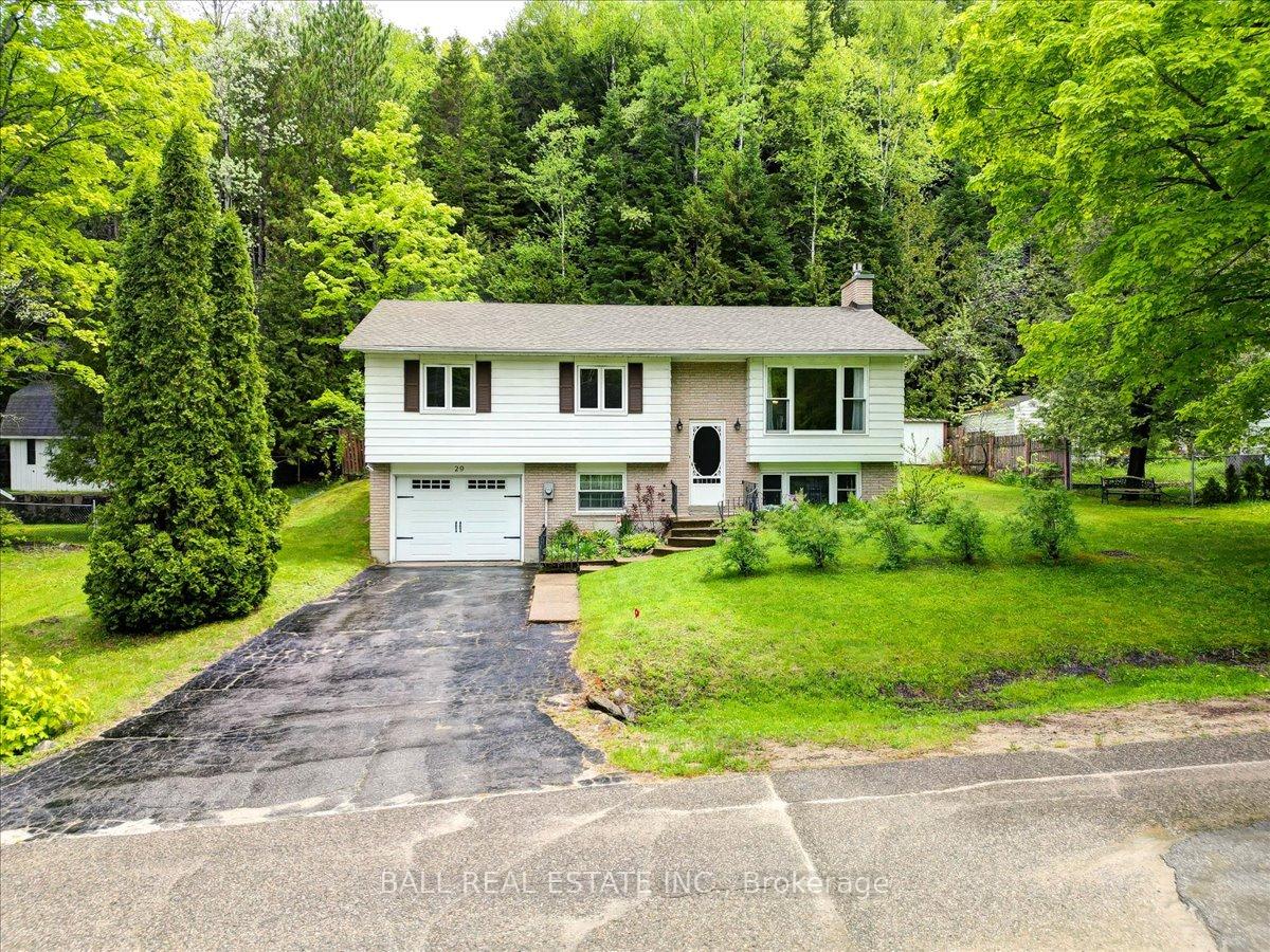 Photo 32 of 29 Forest Hill Road, Bancroft, Bancroft Ward — HOMEH