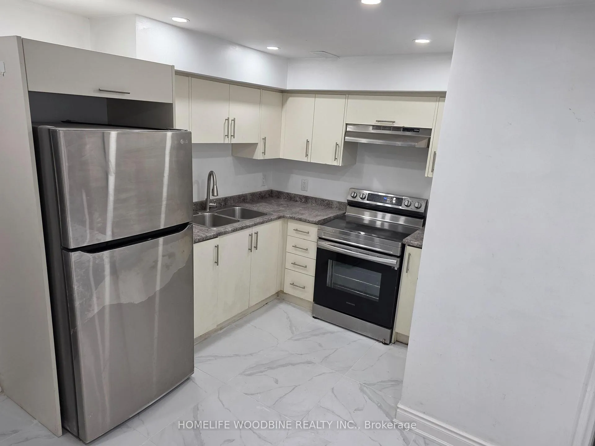 Photo 8 of 109 Josephine Road, Vaughan, Vellore Village — HOMEH