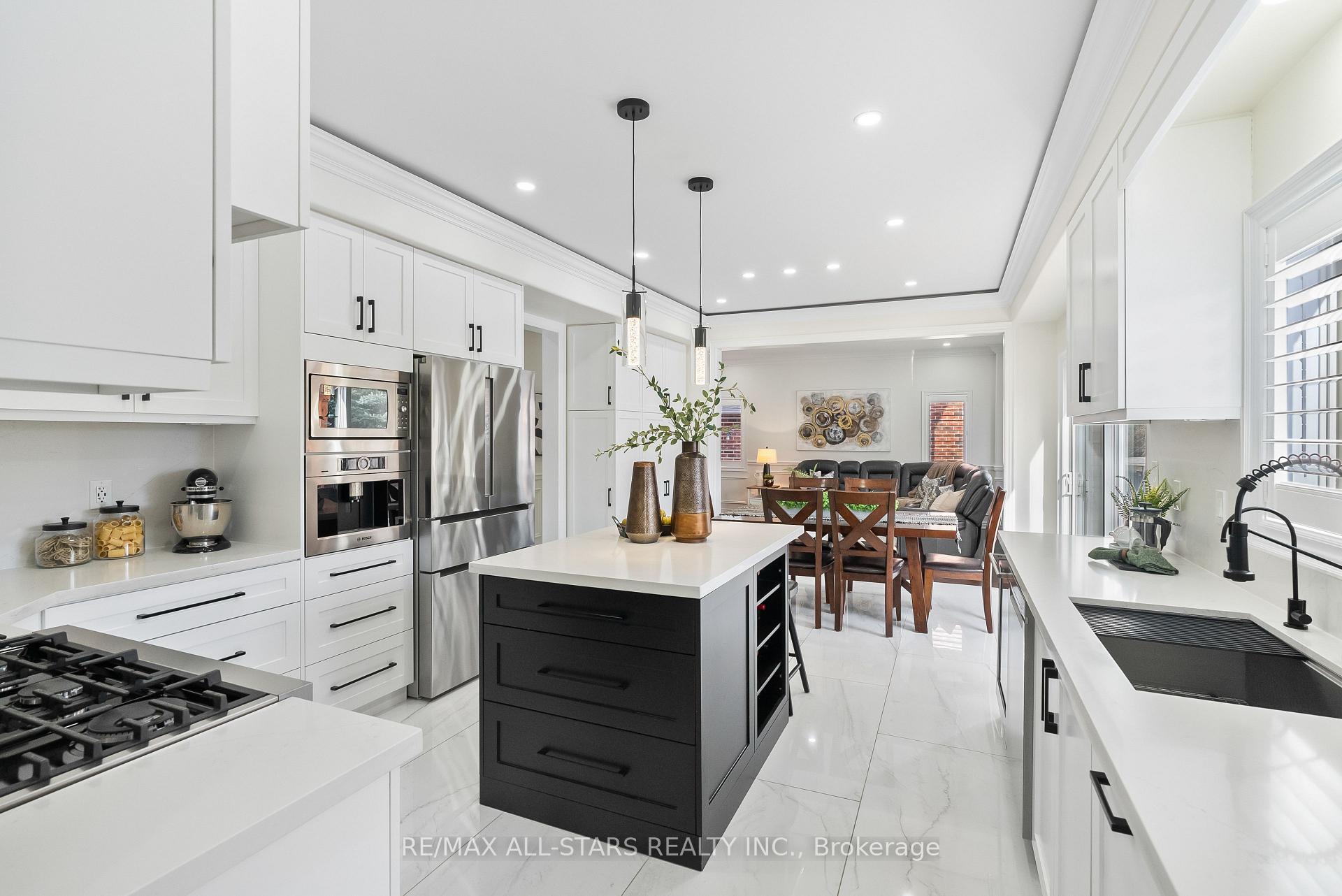 Photo 9 of 48 Rosena Lane, Uxbridge — HOMEH