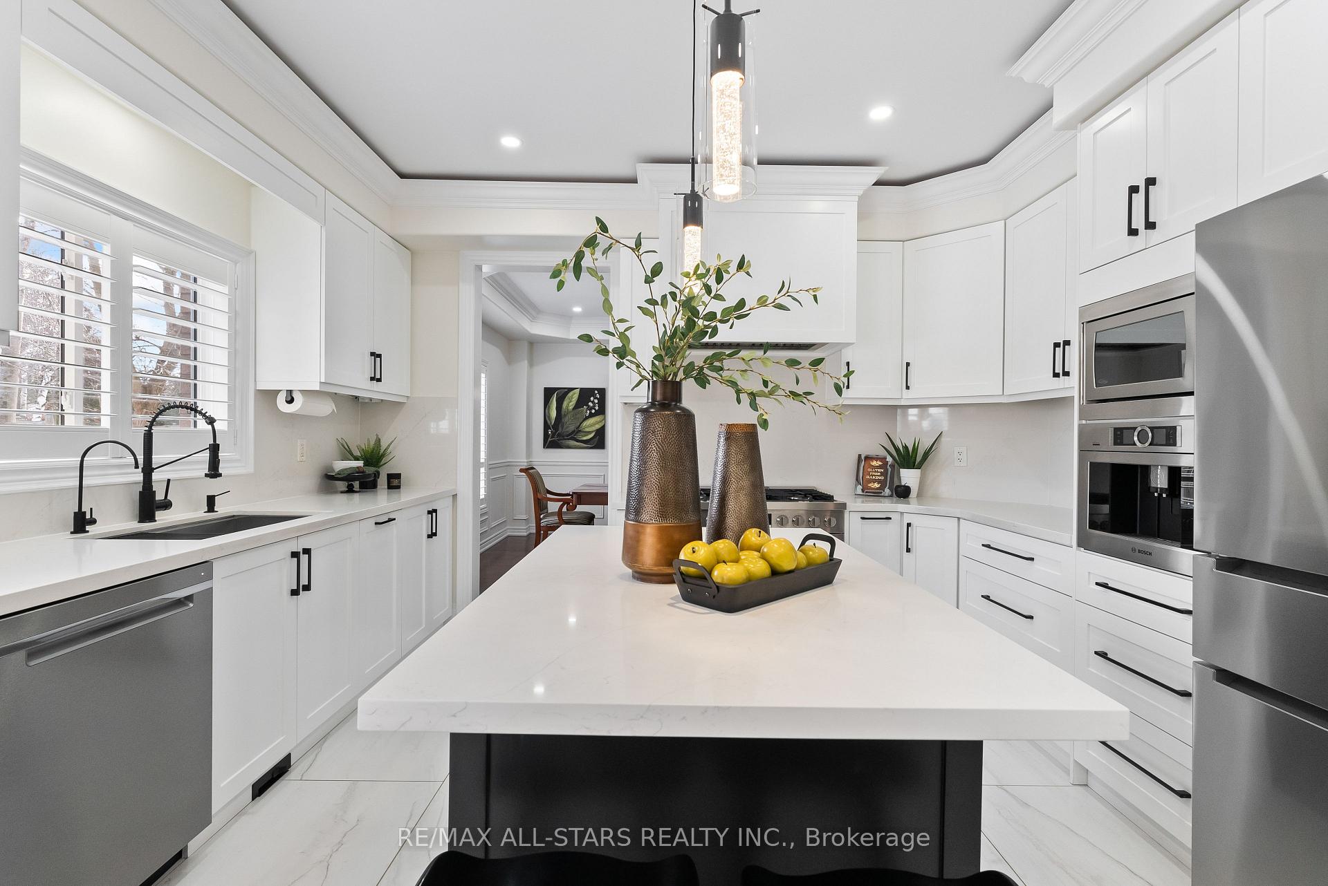 Photo 13 of 48 Rosena Lane, Uxbridge — HOMEH