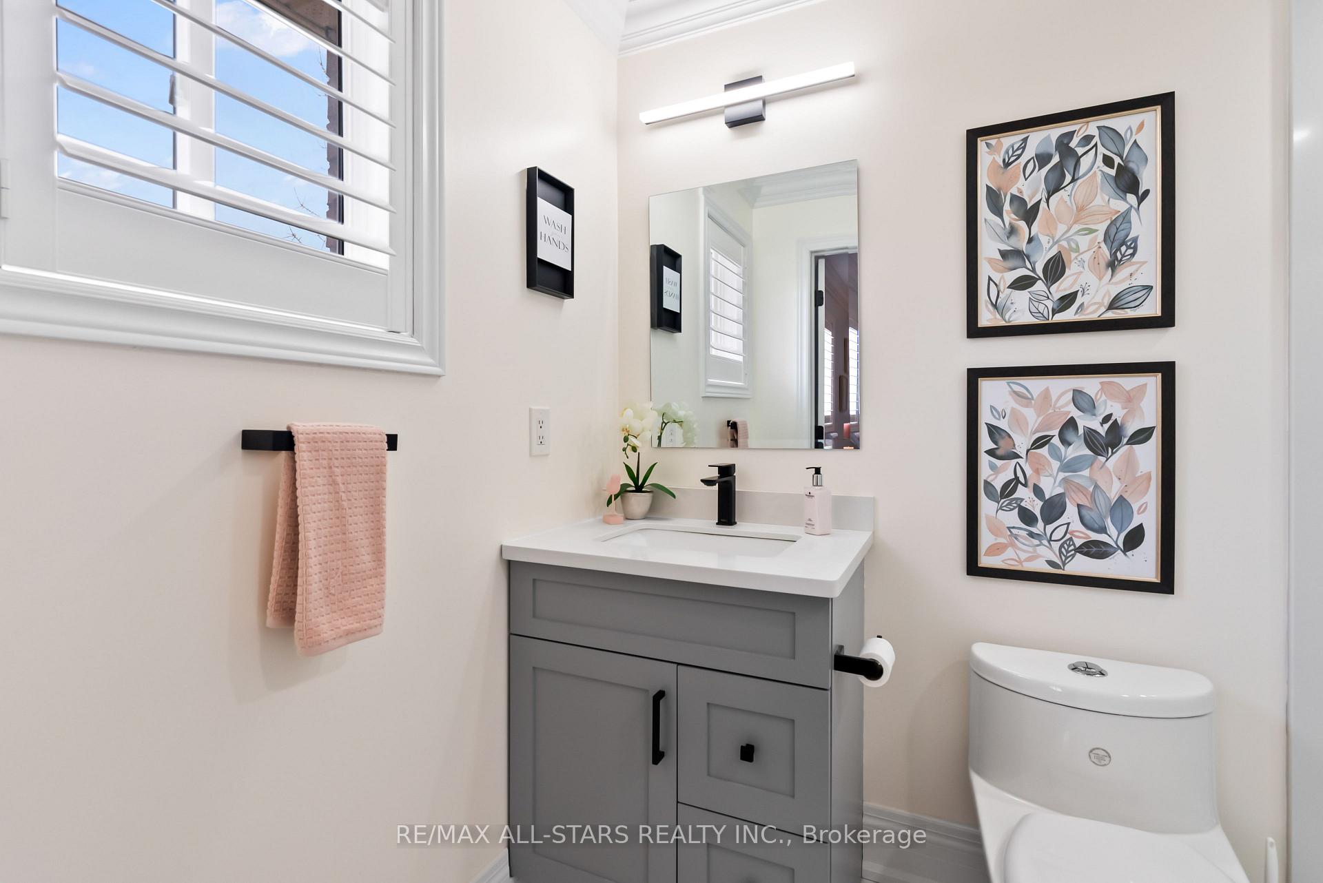 Photo 32 of 48 Rosena Lane, Uxbridge — HOMEH