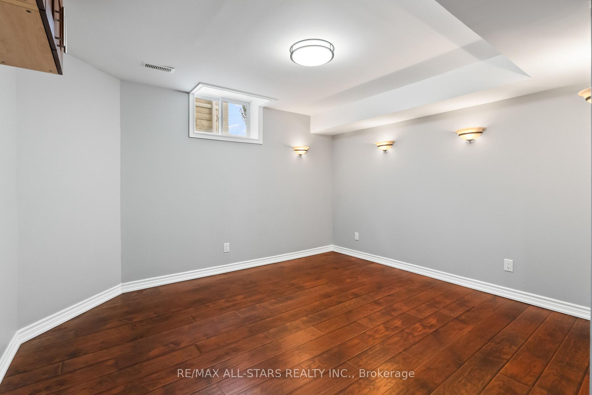 Photo 42 of 48 Rosena Lane, Uxbridge — HOMEH