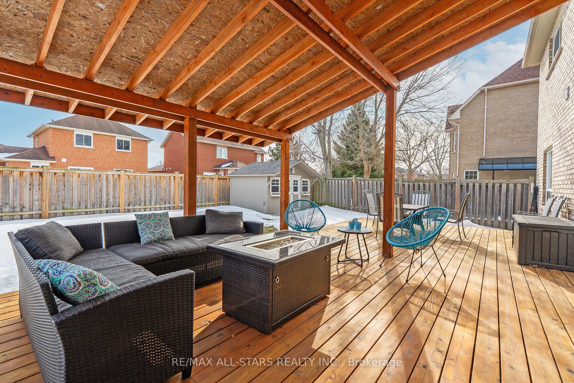 Photo 43 of 48 Rosena Lane, Uxbridge — HOMEH