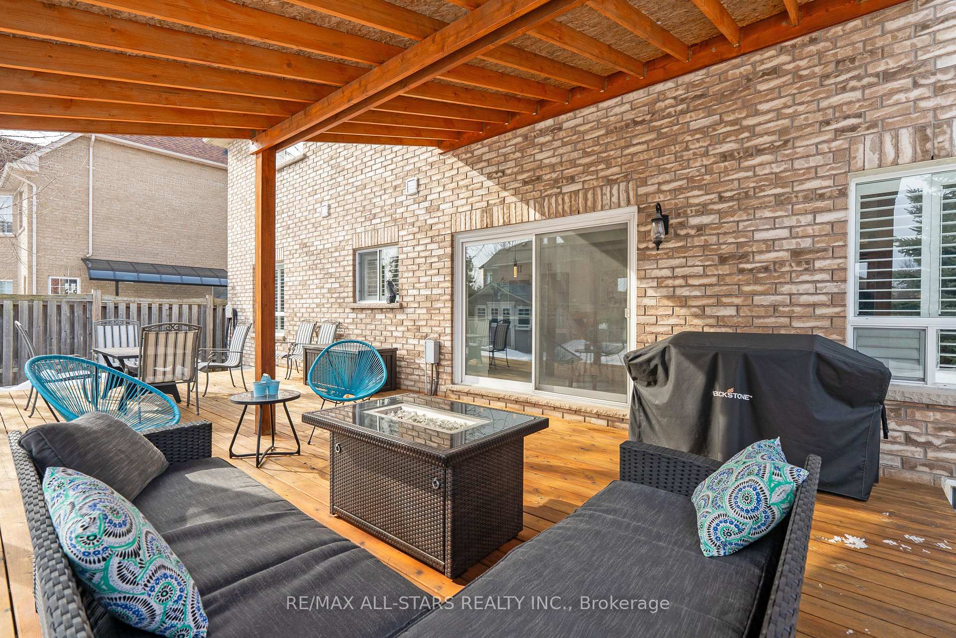 Photo 44 of 48 Rosena Lane, Uxbridge — HOMEH