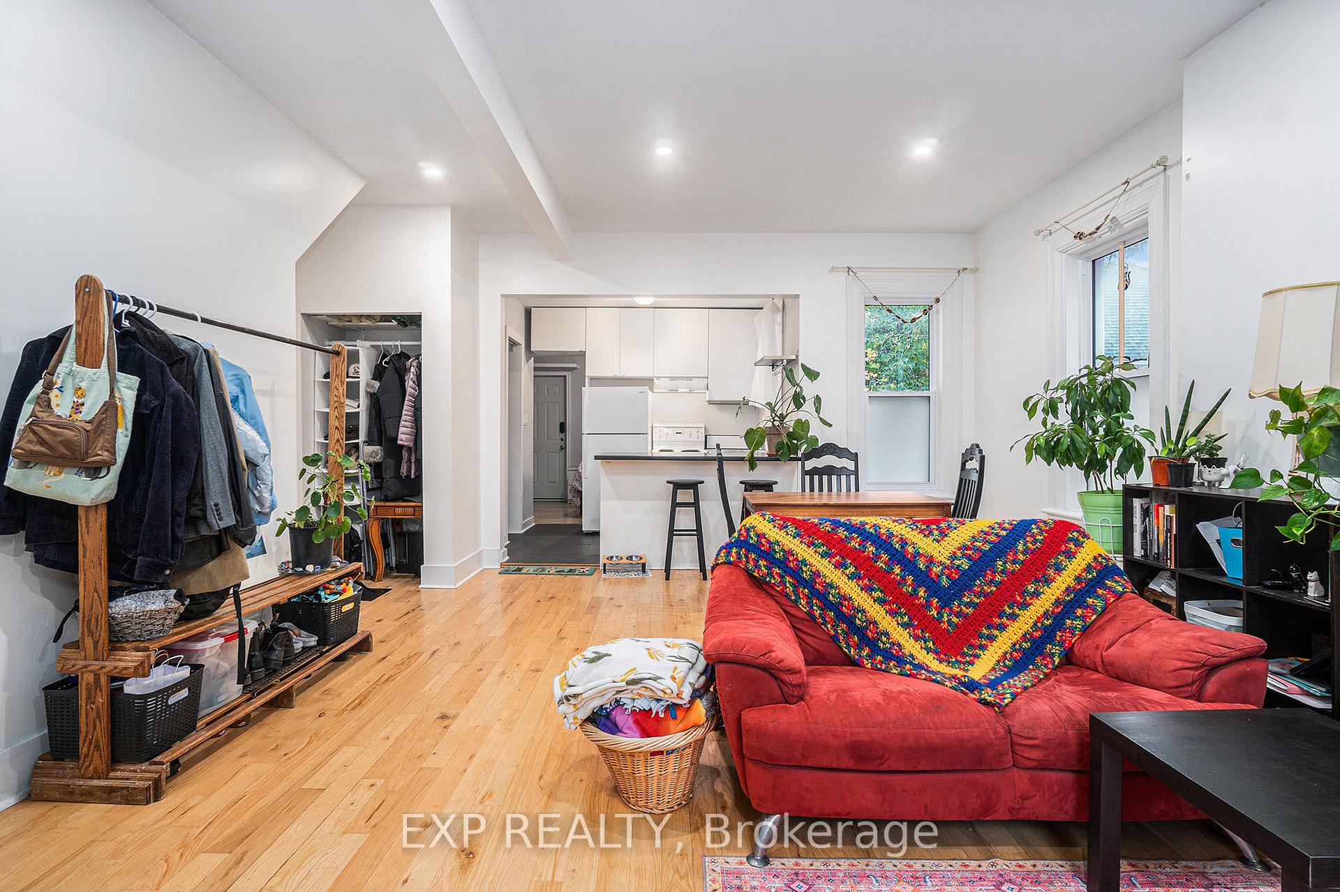 Photo 4 of 48 Bell Street N, Ottawa, West Centre Town — HOMEH