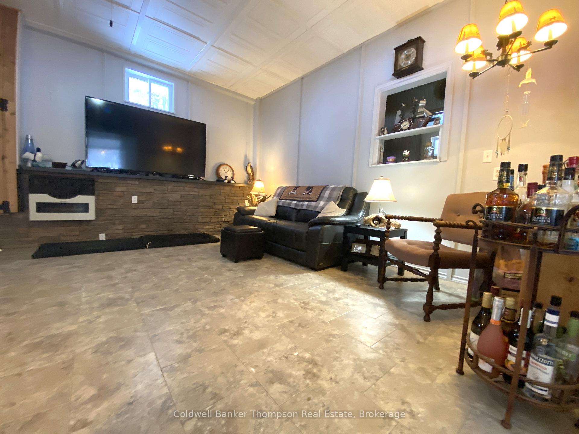 Photo 17 of 175 West Point Drive, Armour — HOMEH