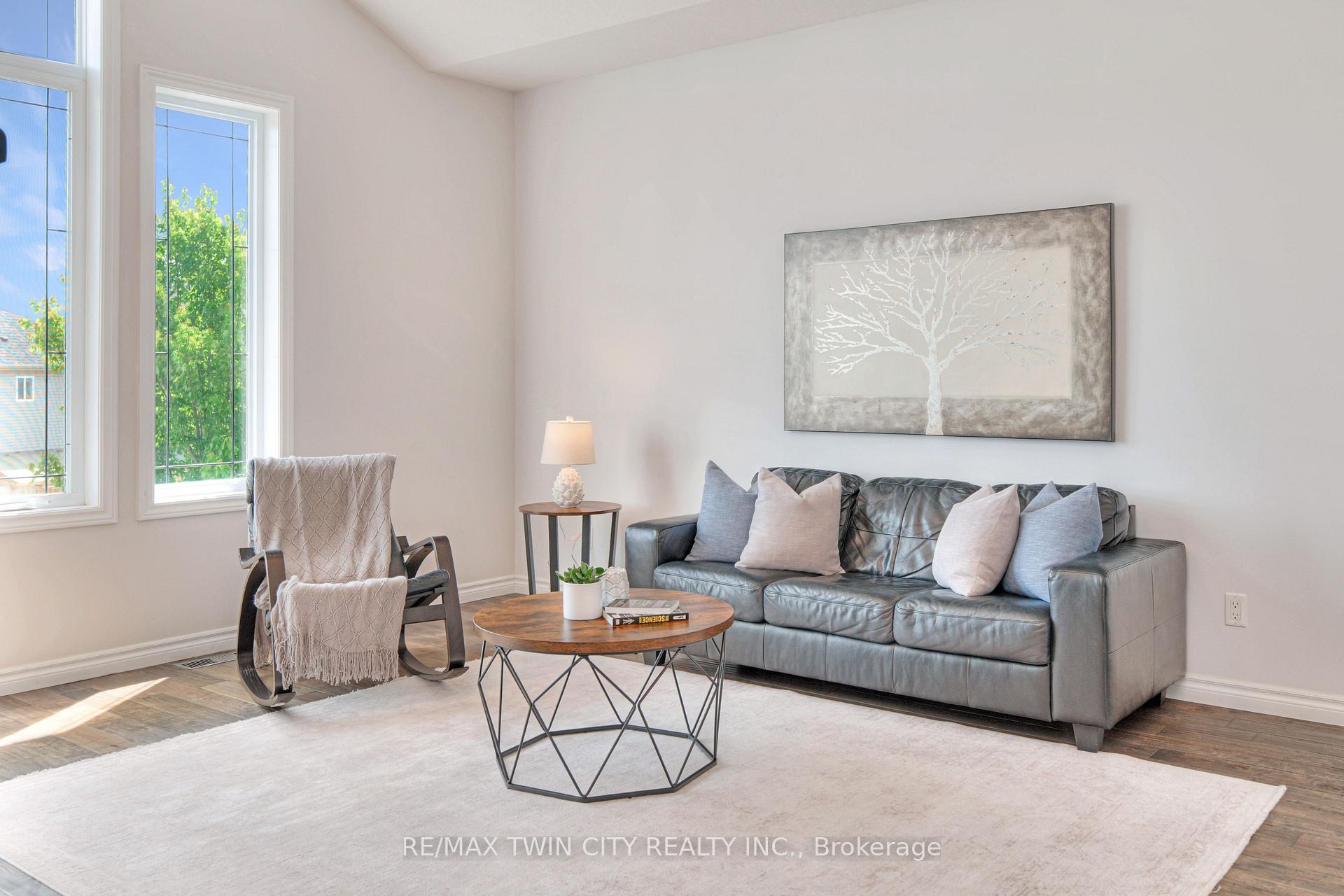 Photo 25 of 451 Twinleaf Street, Waterloo — HOMEH